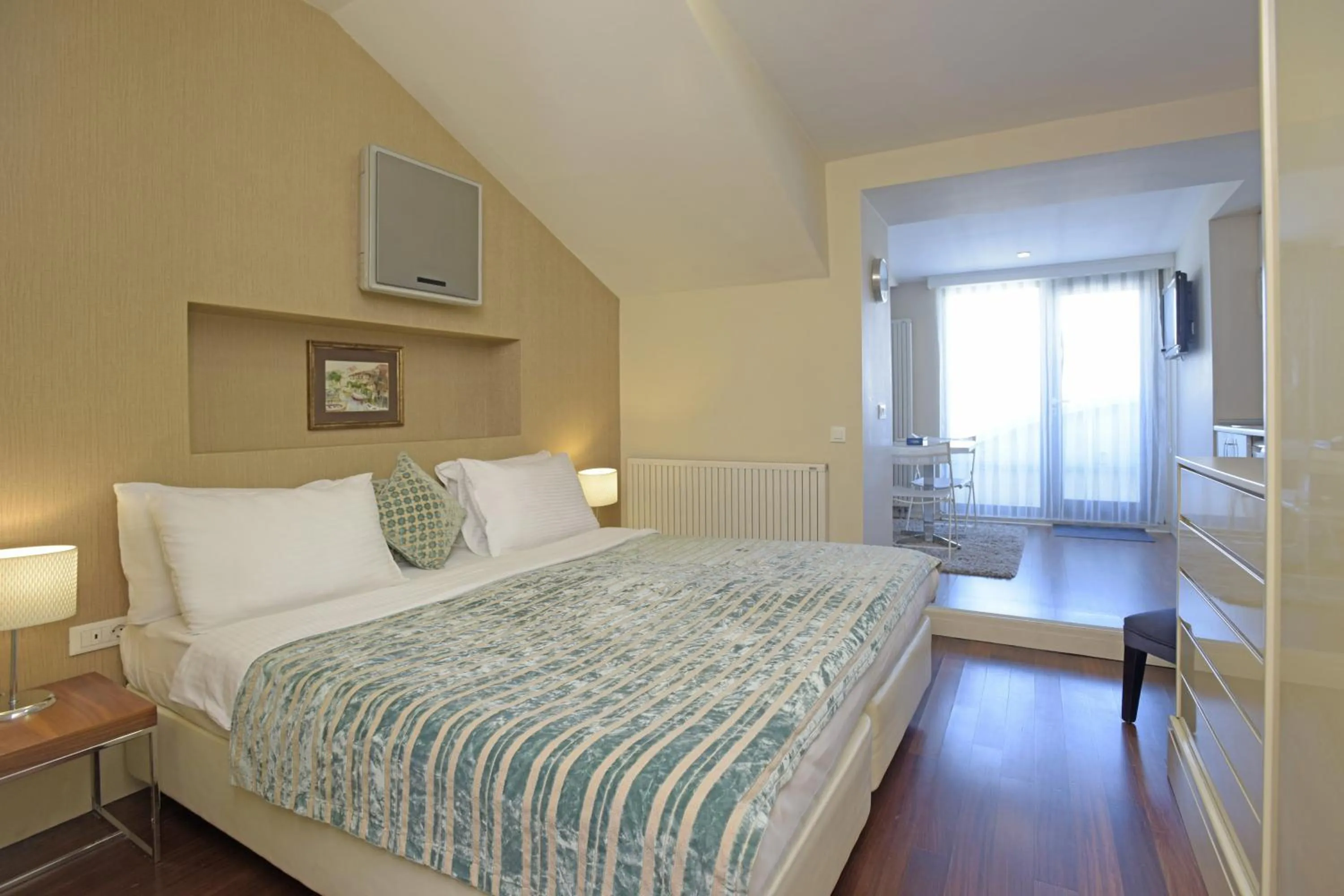 Bed in Cheya Deluxe Residence Nisantasi Istanbul City Center