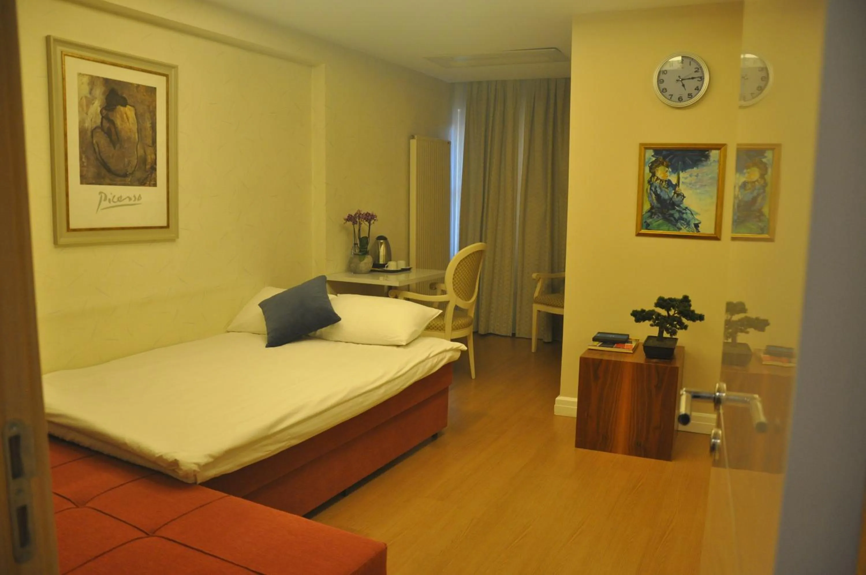 Bed in Cheya Deluxe Residence Nisantasi Istanbul City Center