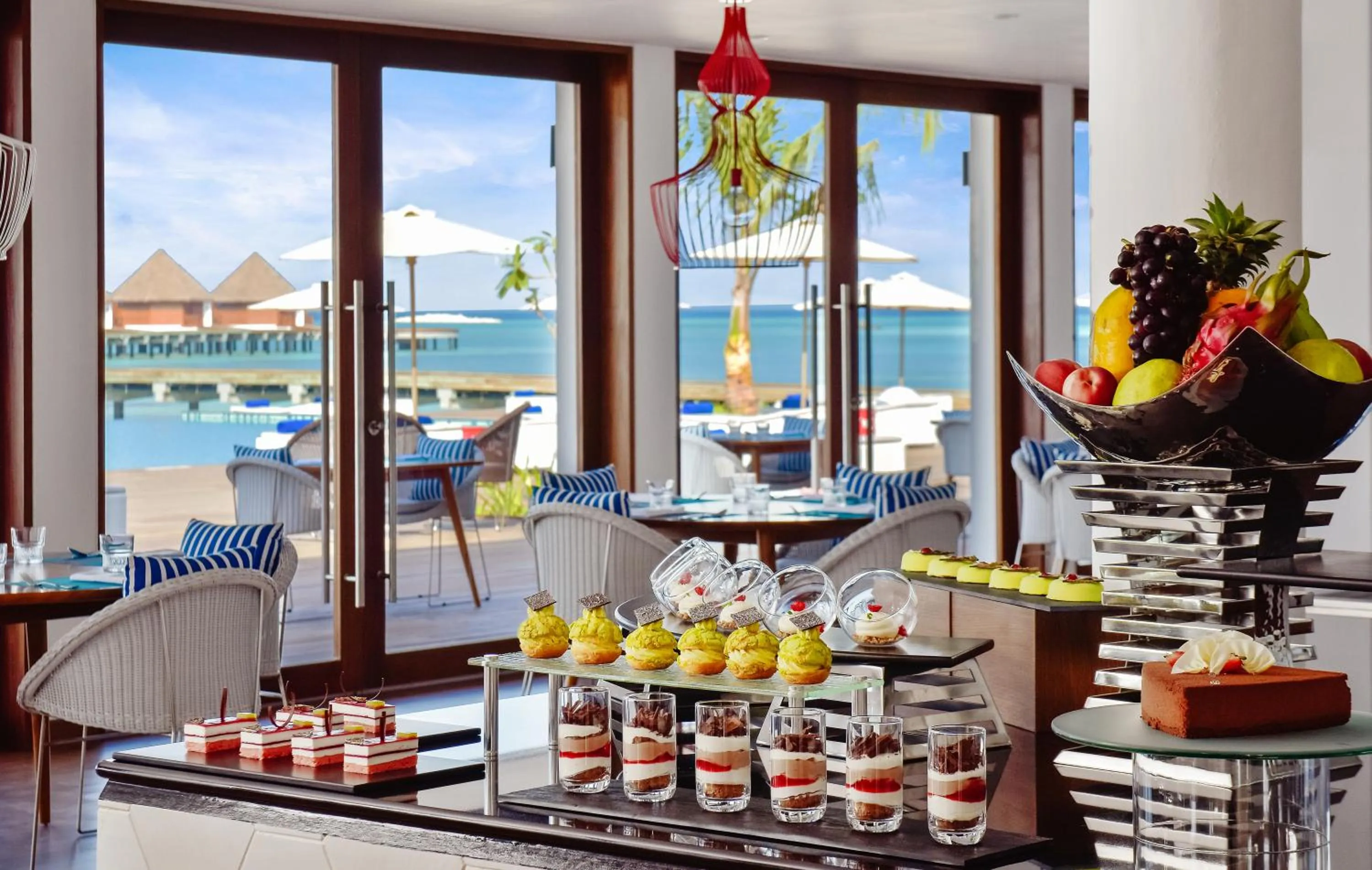 Restaurant/places to eat in Mercure Maldives Kooddoo - Adults-Only Escape - 50 percent off Domestic Transfers