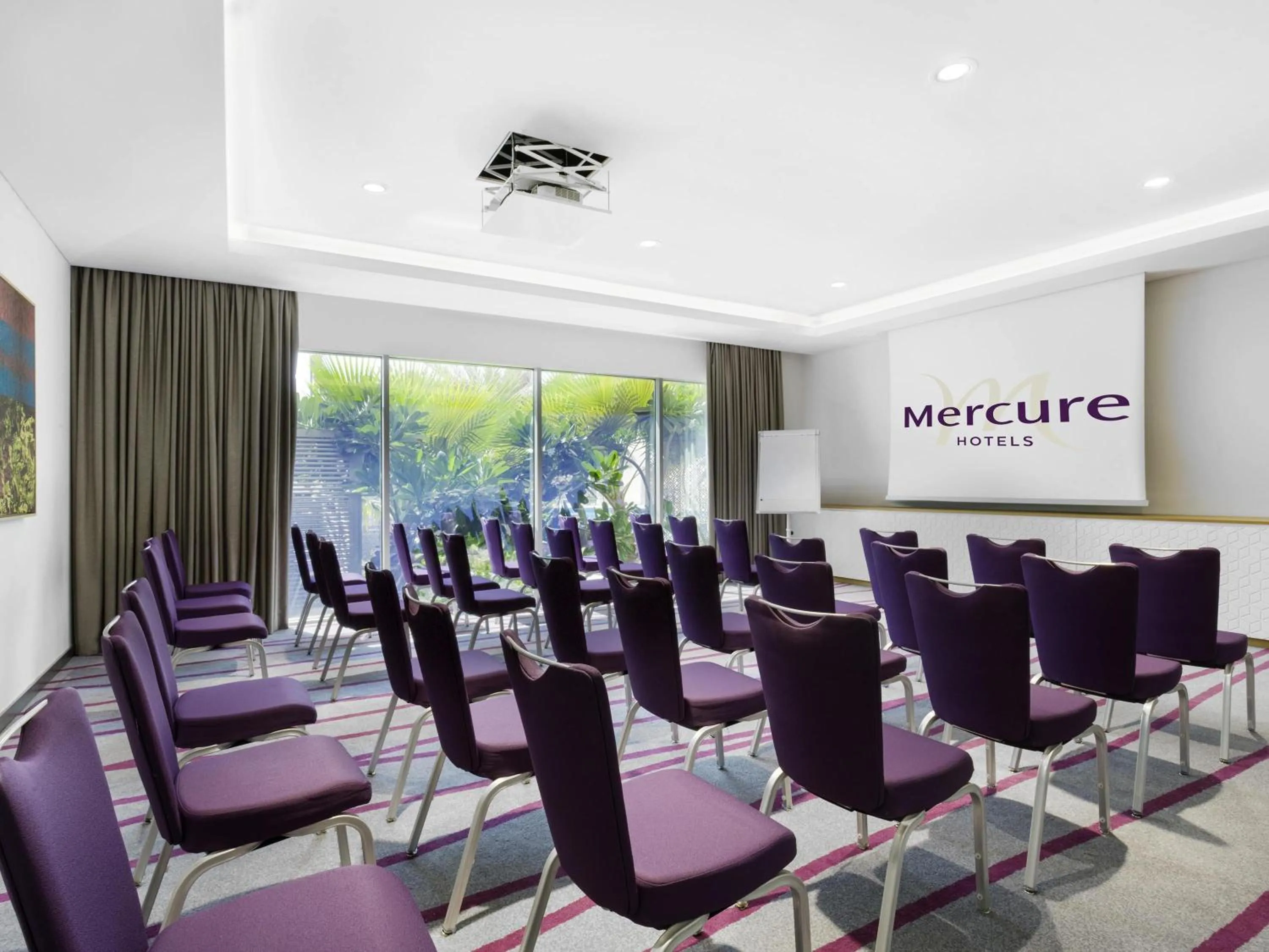 Meeting/conference room in Mercure Sohar
