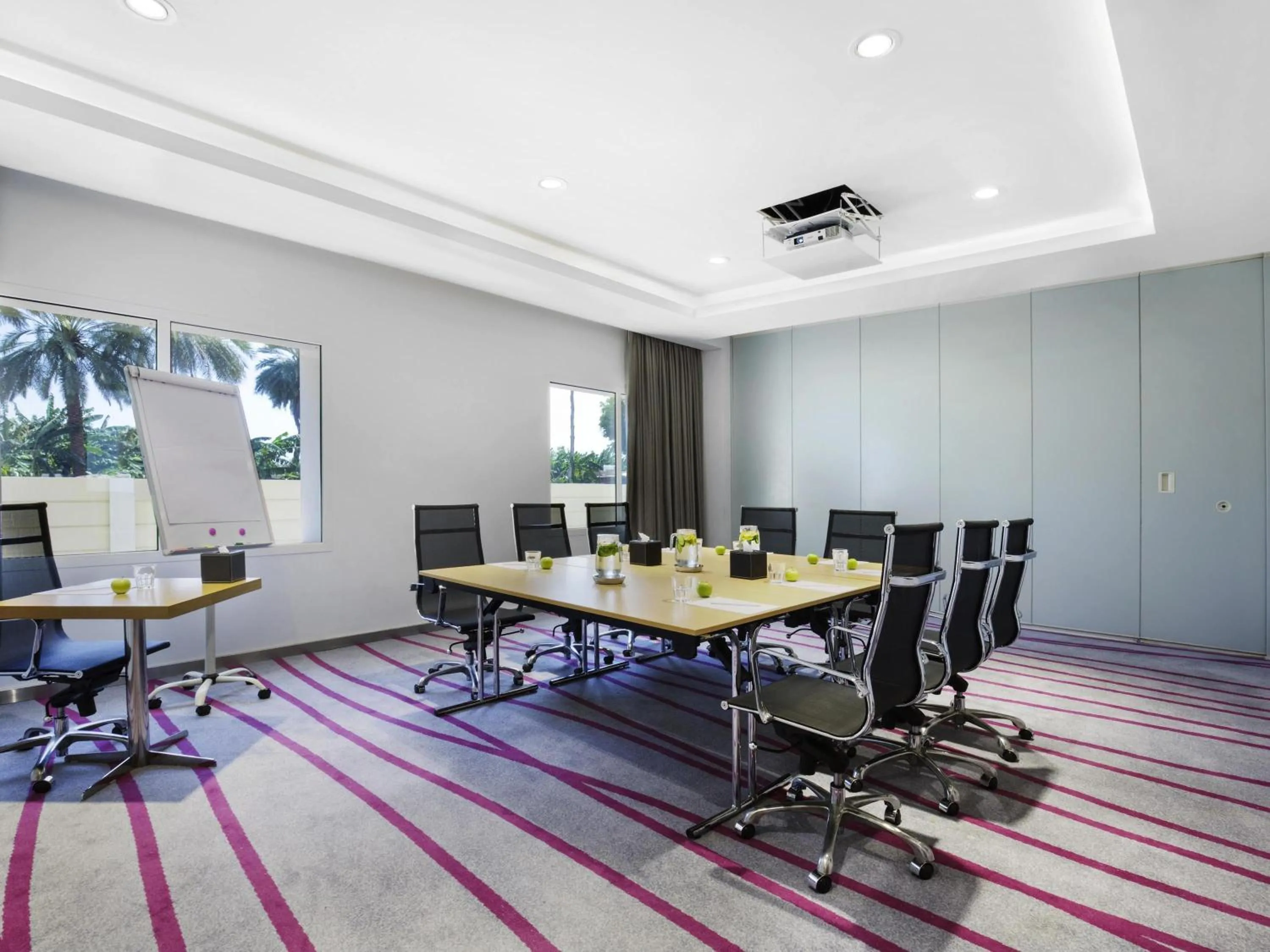 Meeting/conference room in Mercure Sohar
