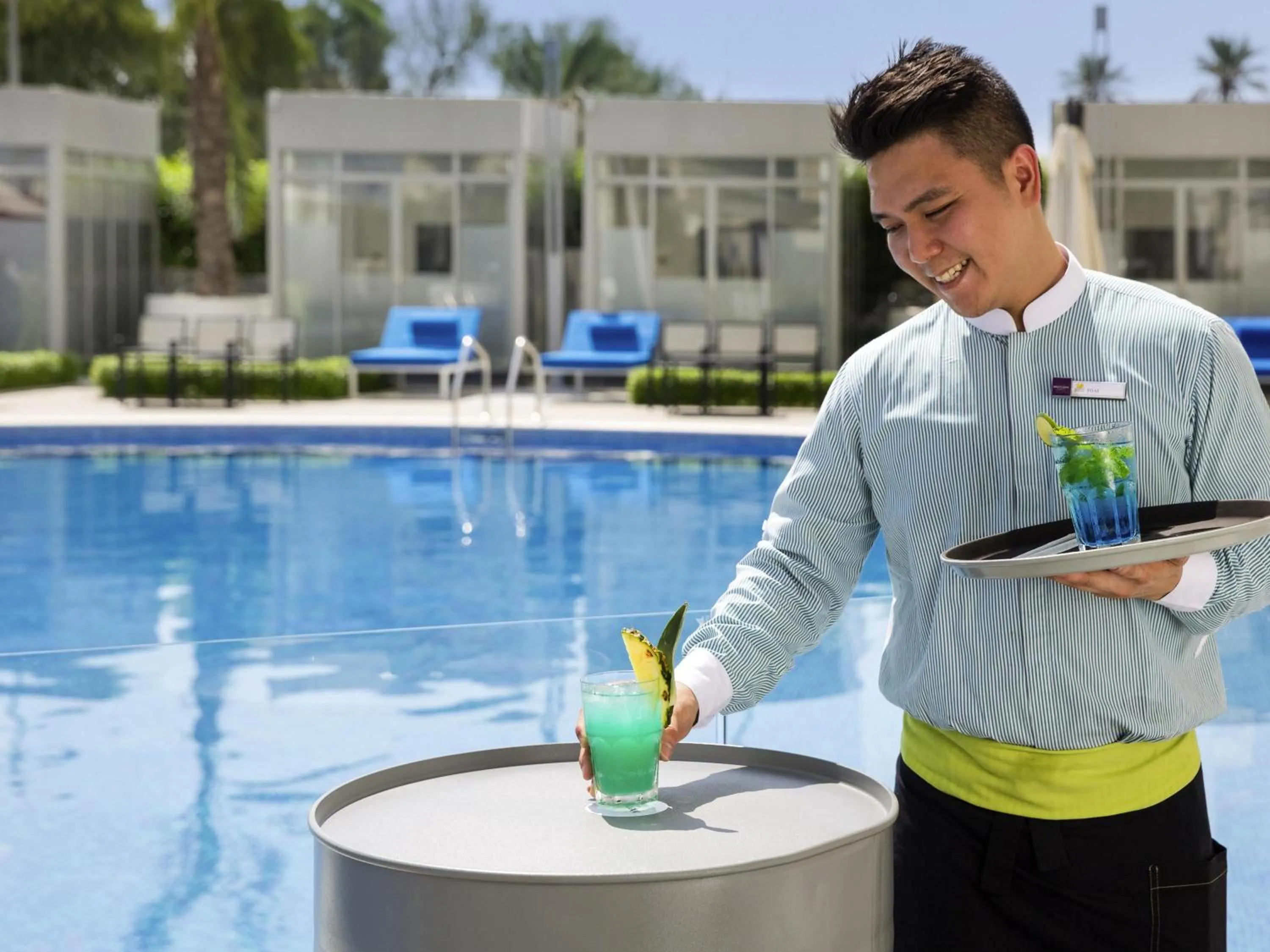 Lounge or bar in Mercure Sohar