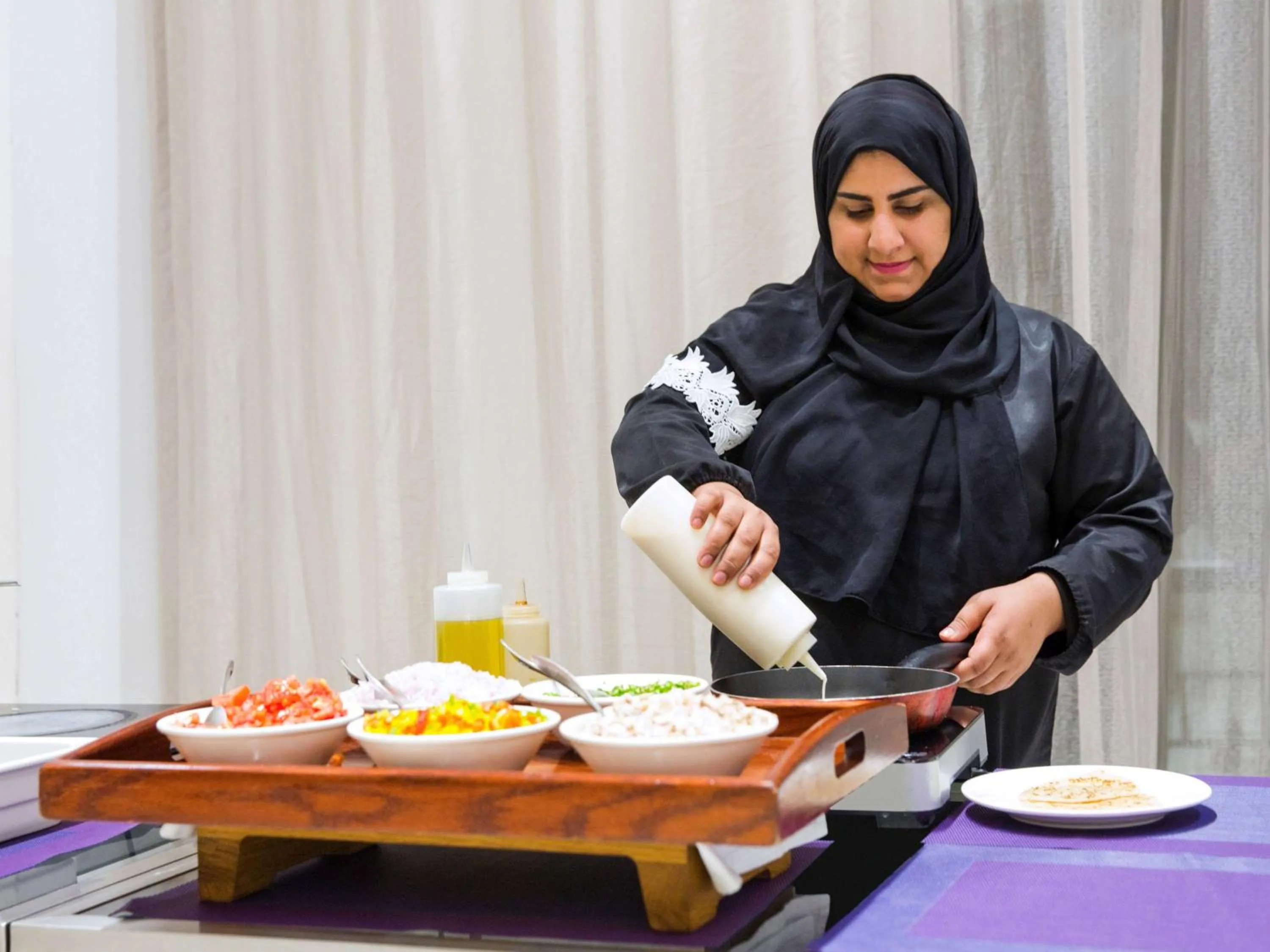 Restaurant/places to eat in Mercure Sohar