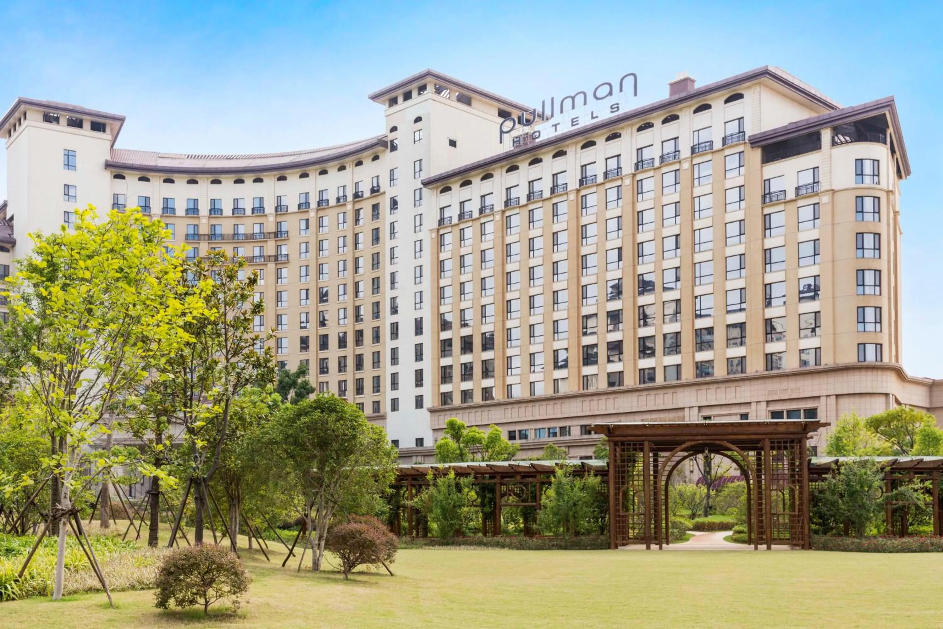 Property Building in Pullman Nanchang Sunac