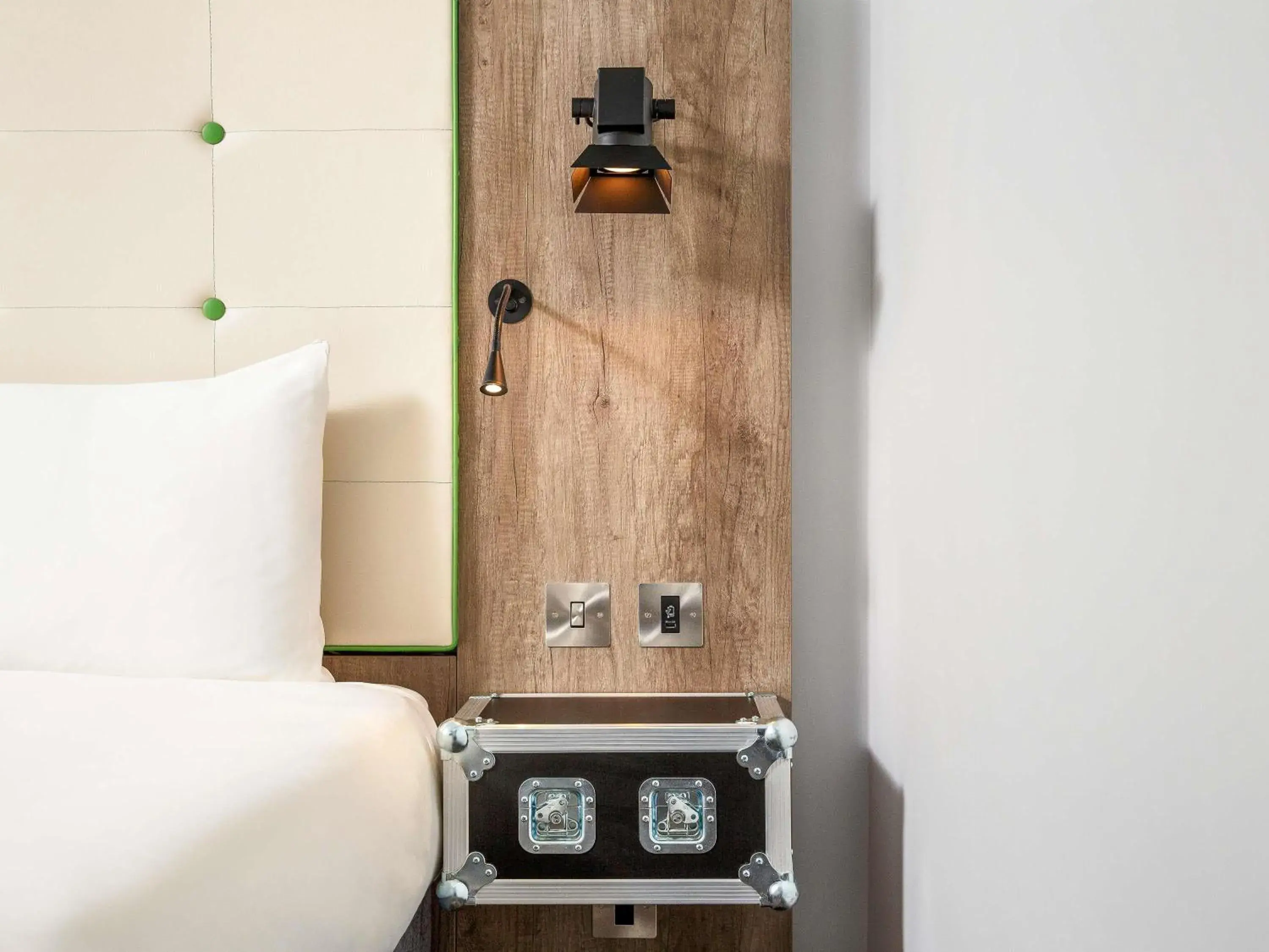 Standard Twin Room in ibis Styles London Ealing Standard Twin Room in ibis Styles London Ealing