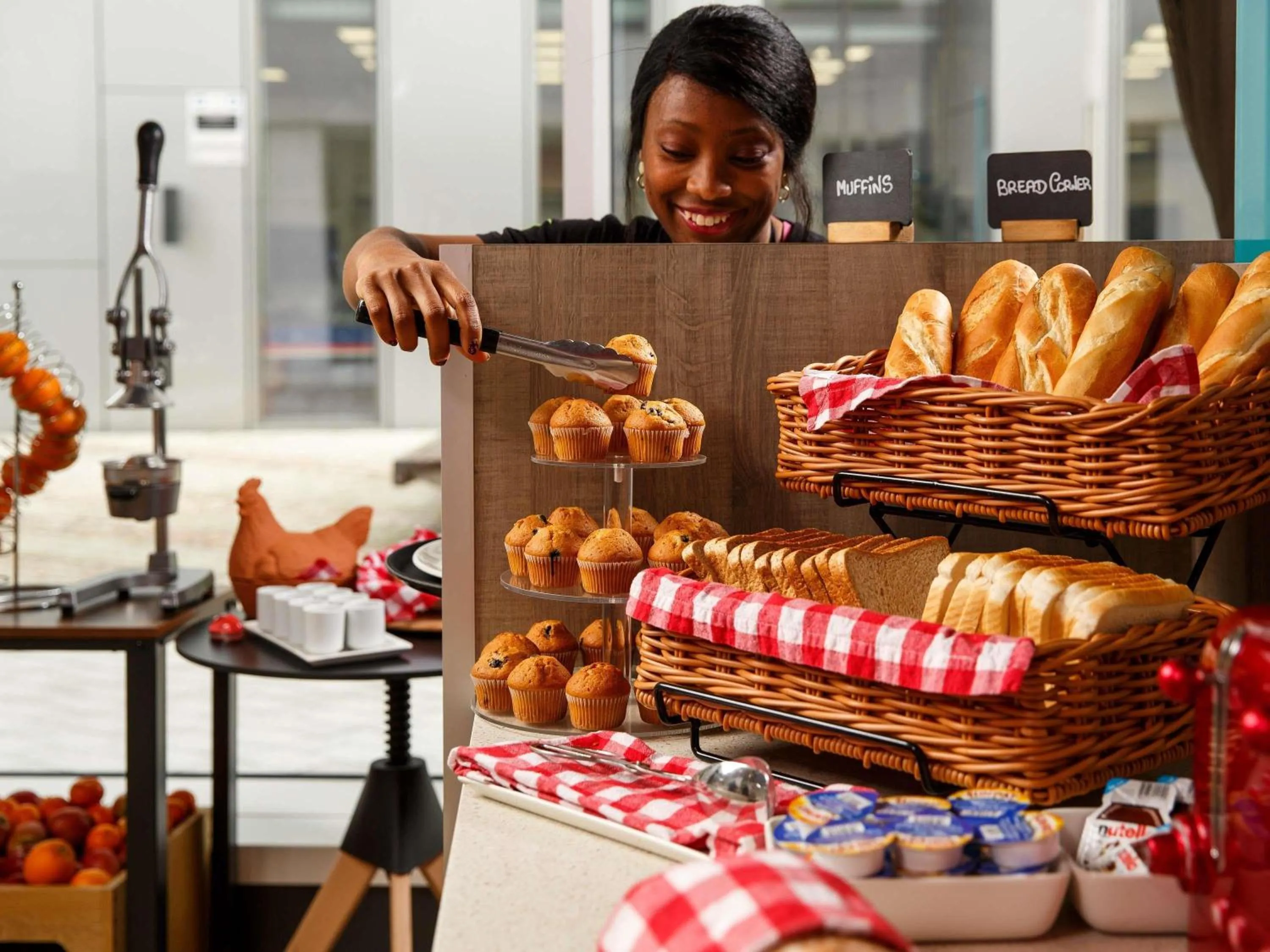 Restaurant/places to eat in ibis Styles London Ealing