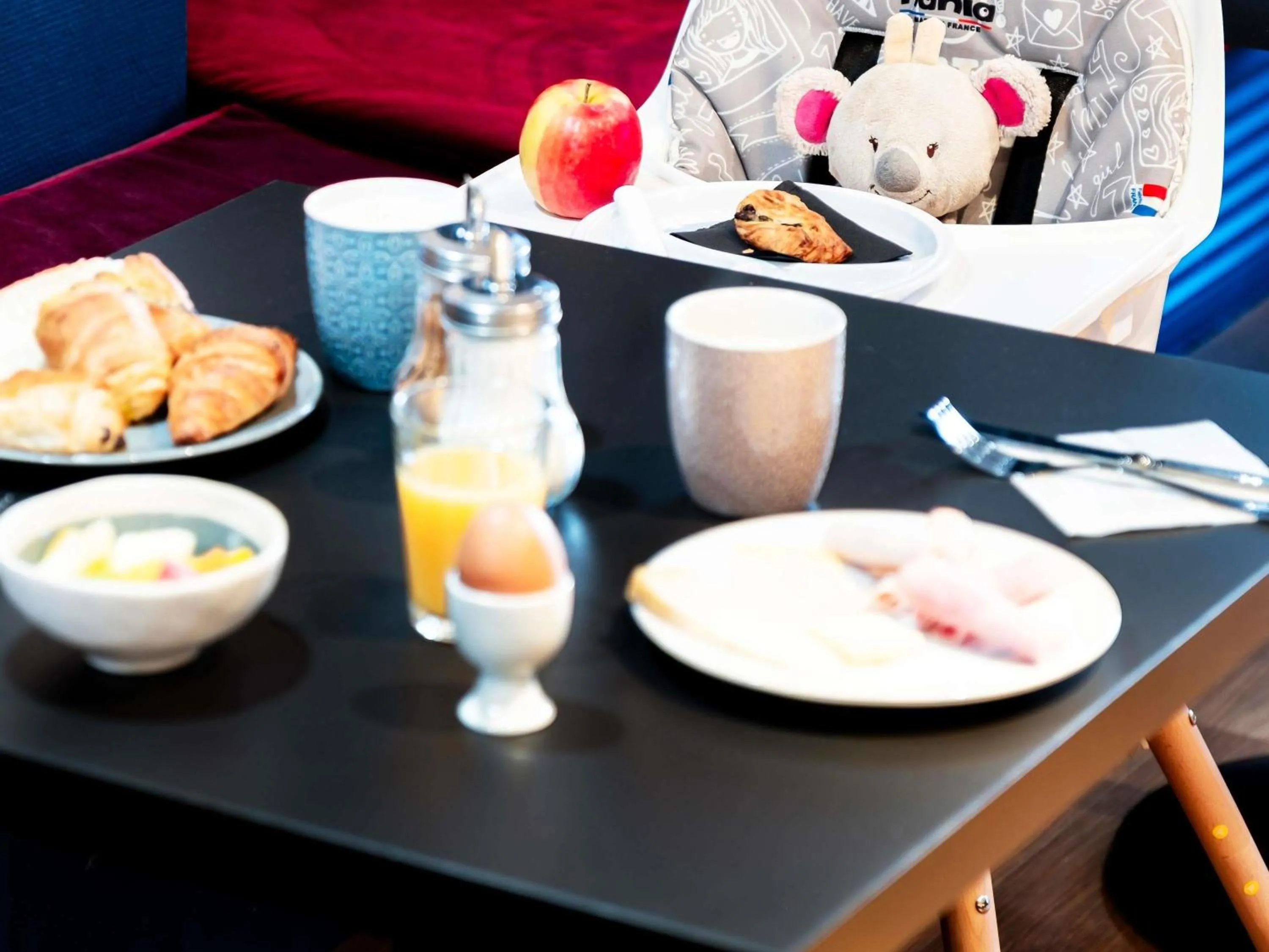 Breakfast in Ibis Styles Rouen Centre Cathédrale