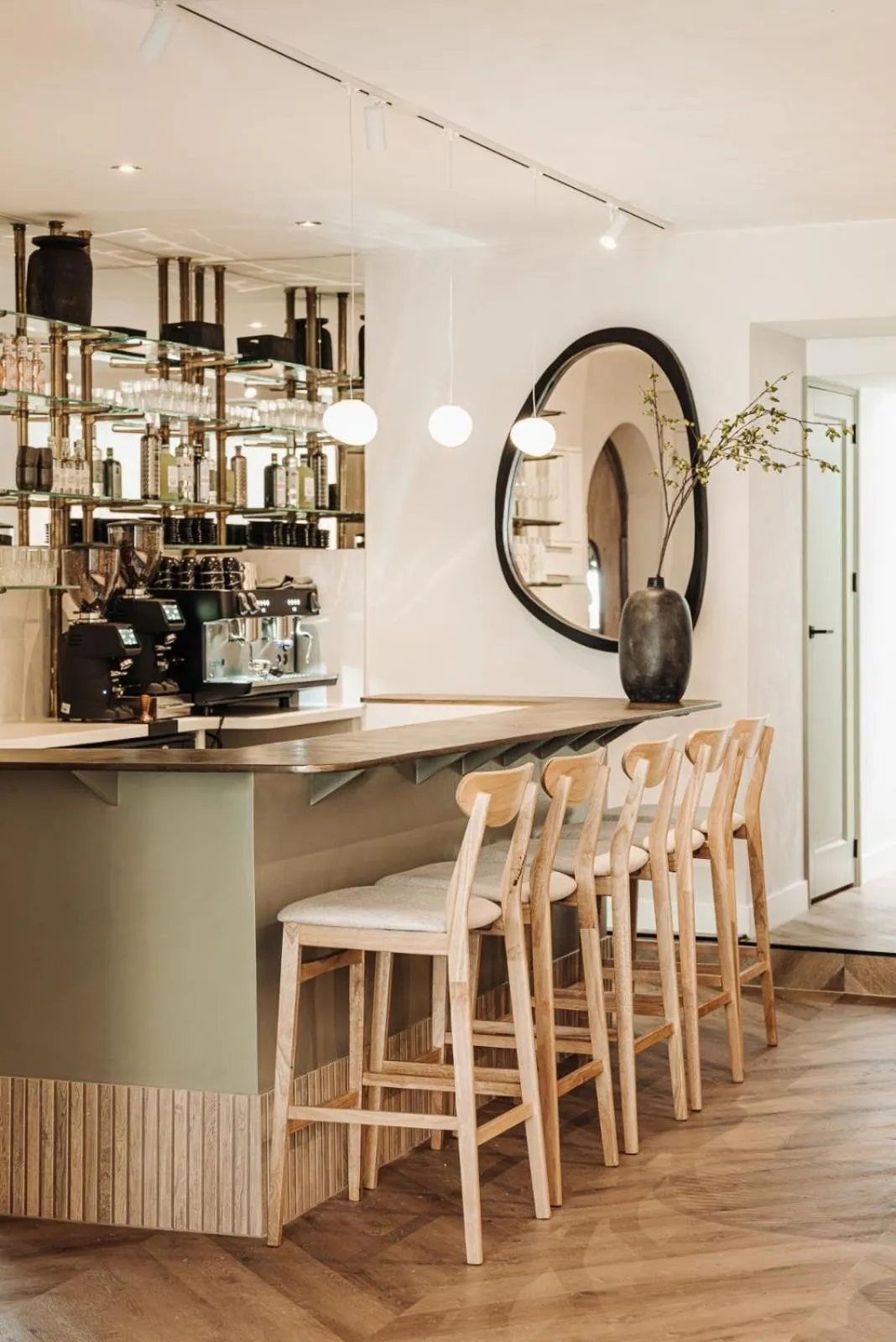 Lounge or bar in Adam Suites Hotel