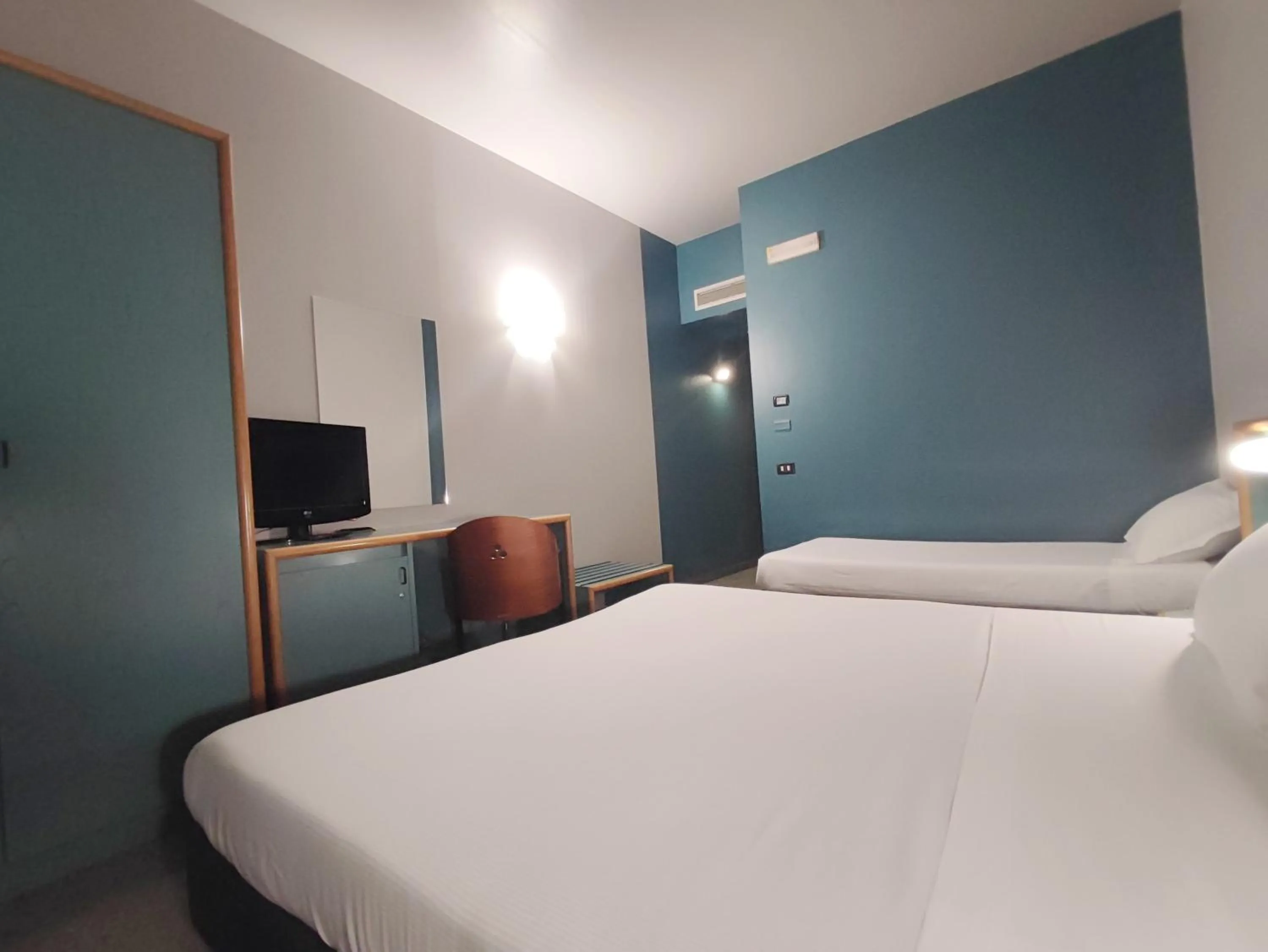 Bedroom, Bed in Stay Hotel