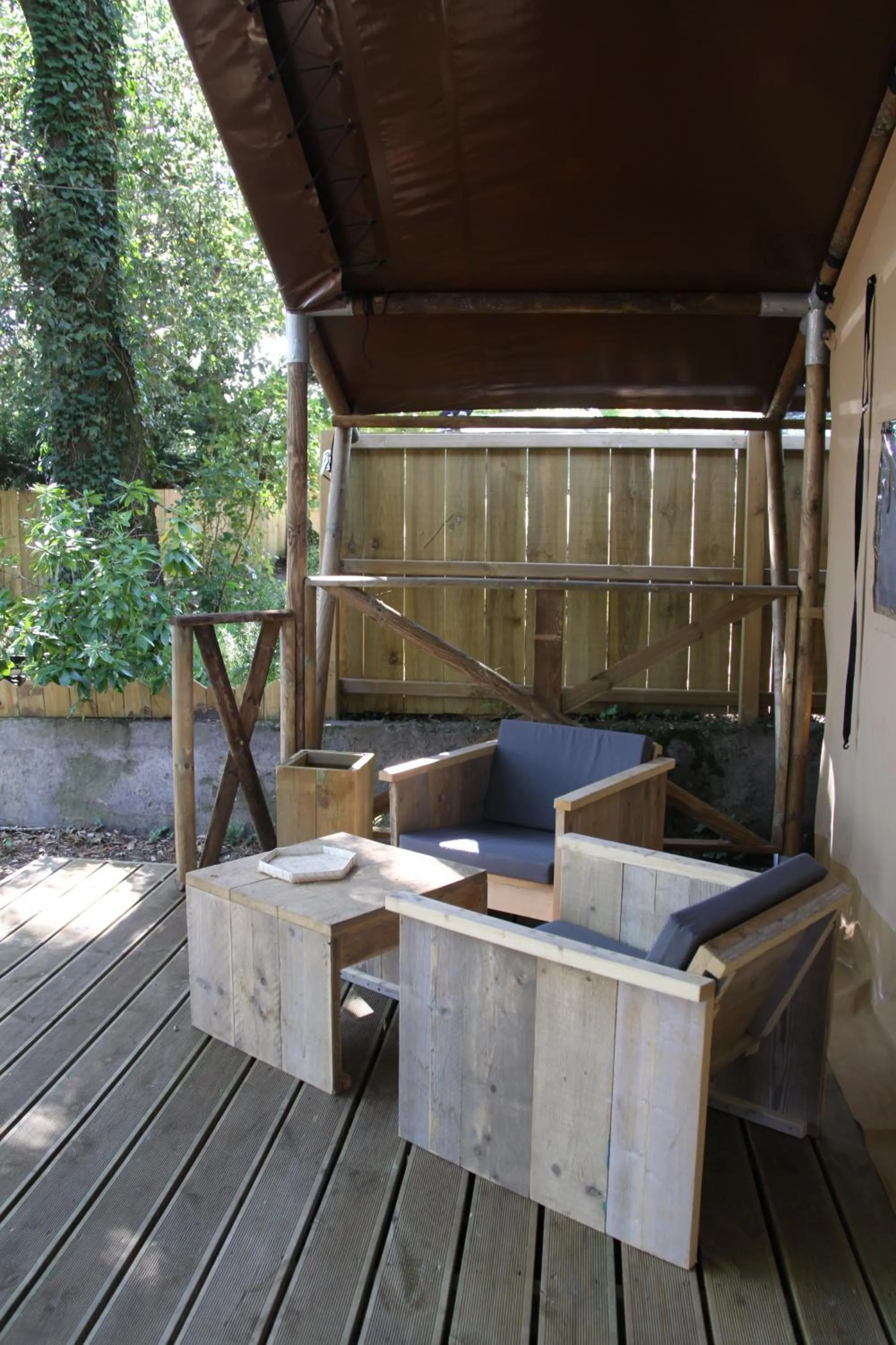 Patio in Lodging Le Lac