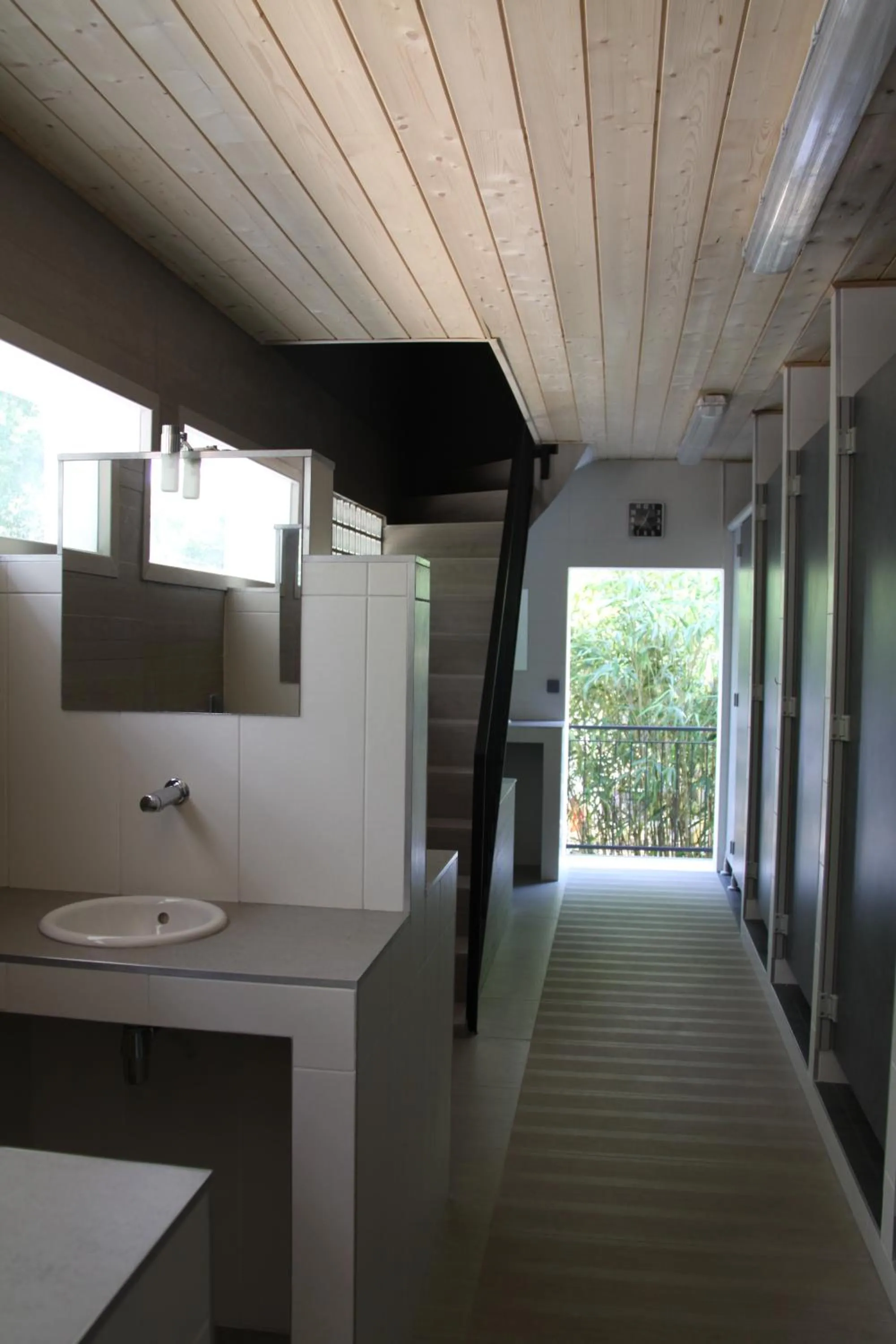 Toilet in Lodging Le Lac