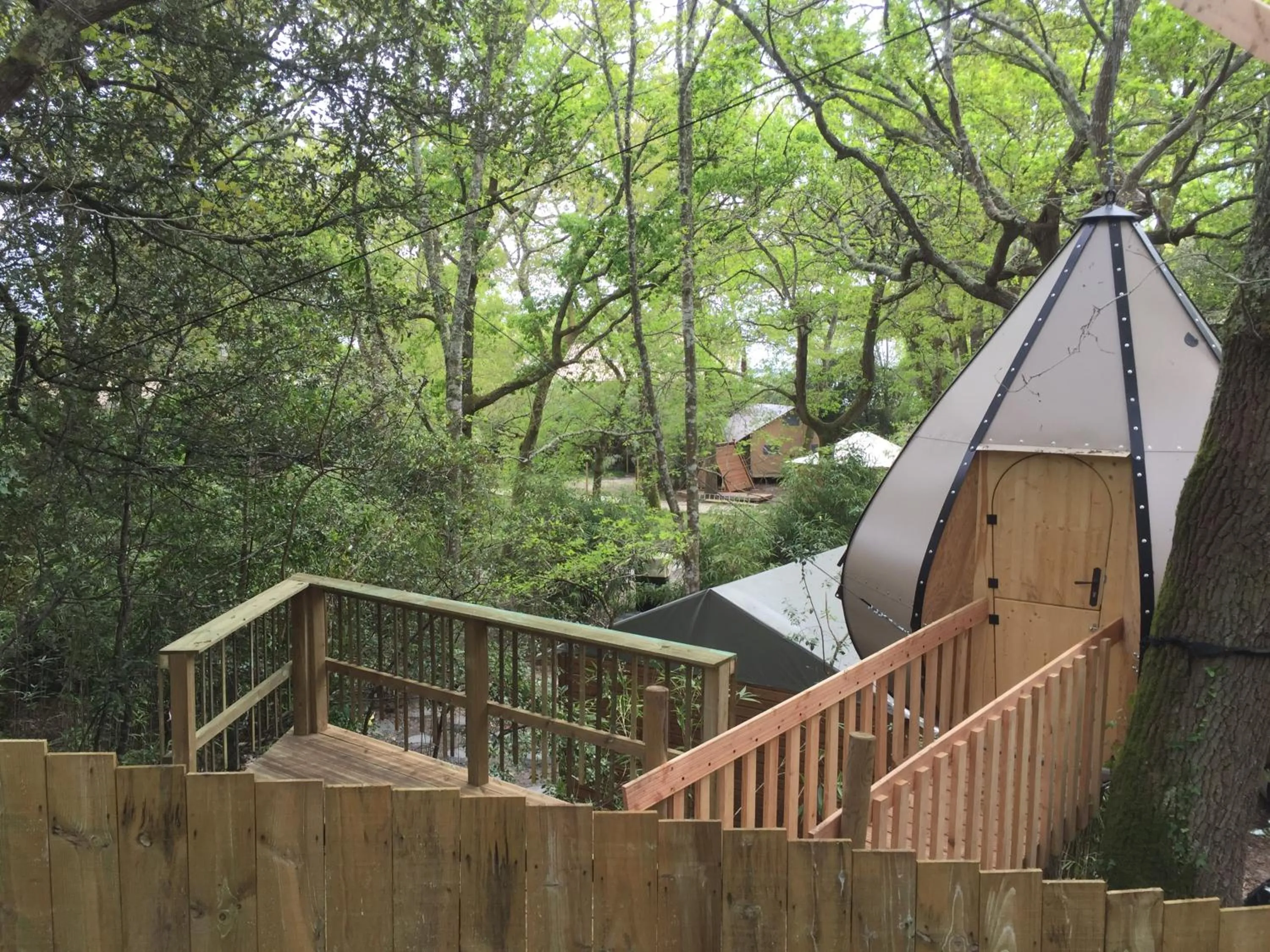 Spring in Lodging Le Lac