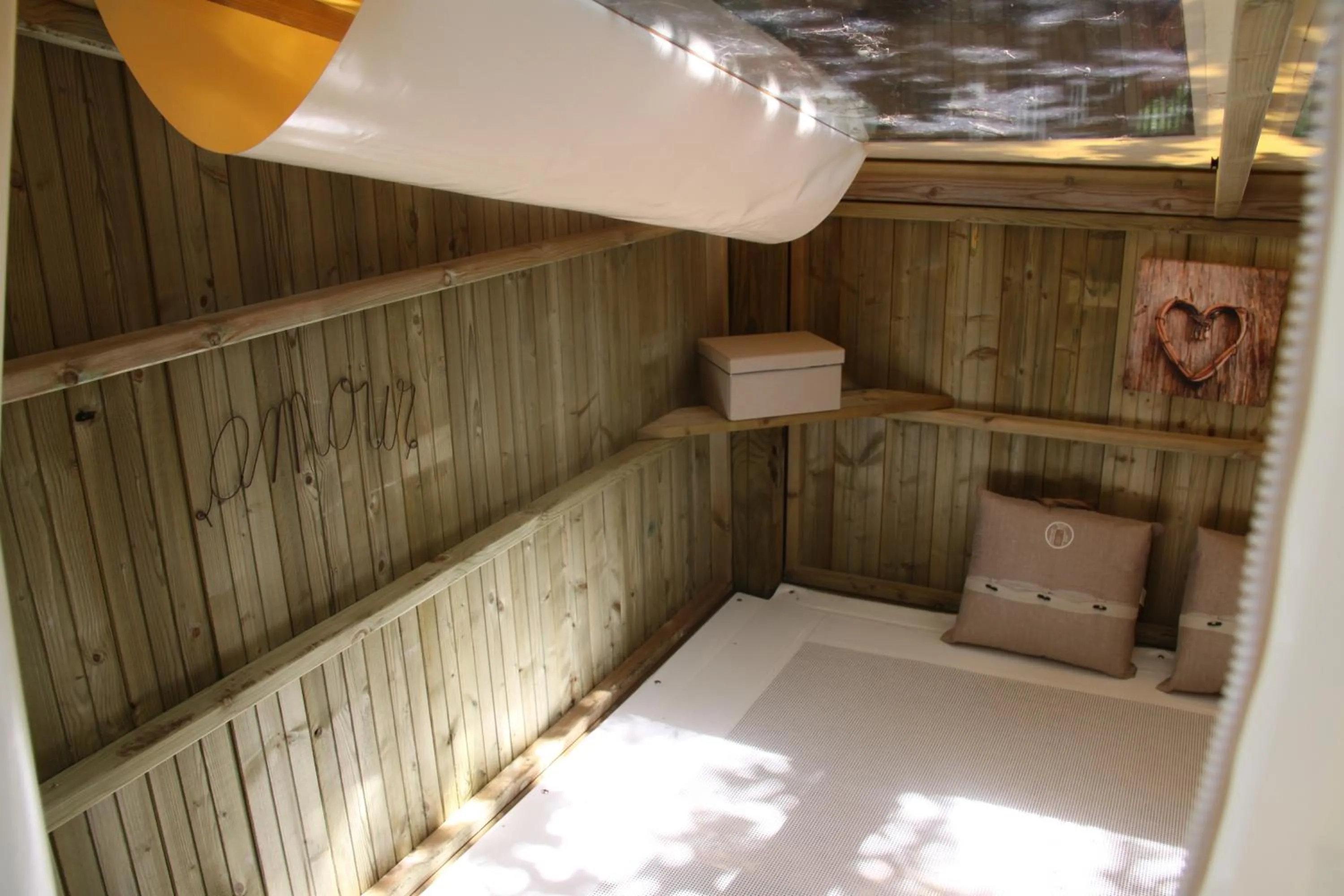Photo of the whole room in Lodging Le Lac