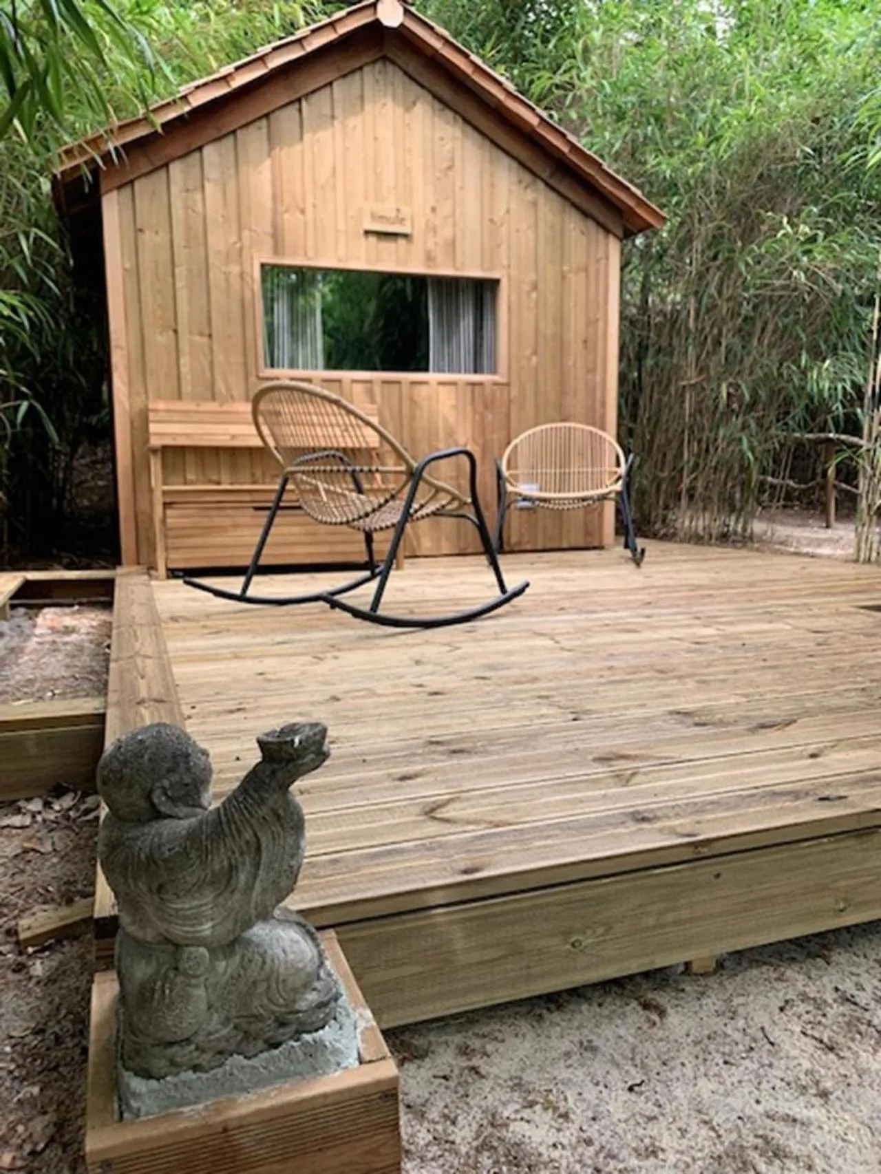 Patio in Lodging Le Lac