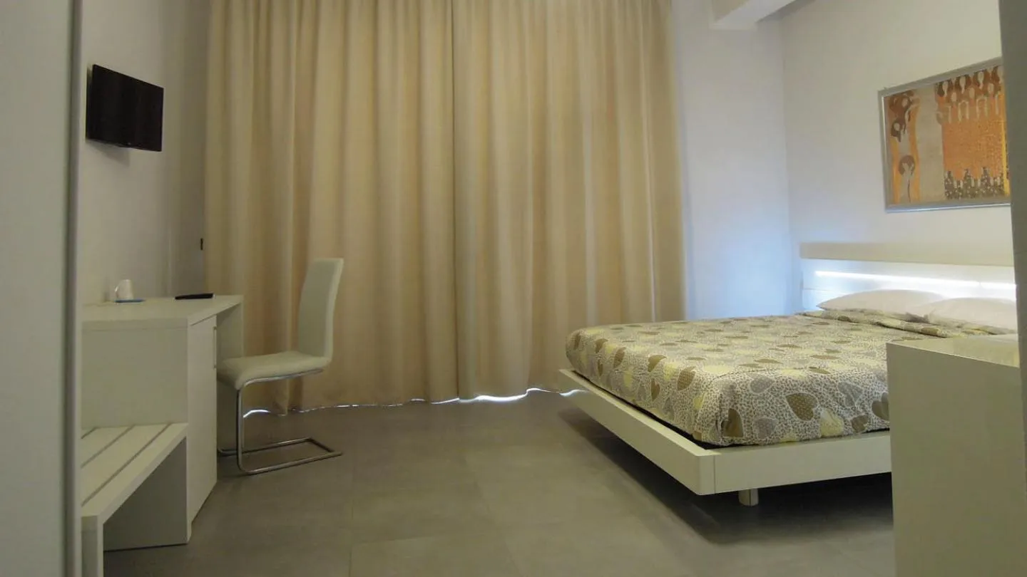 Photo of the whole room, Bed in Dodo House