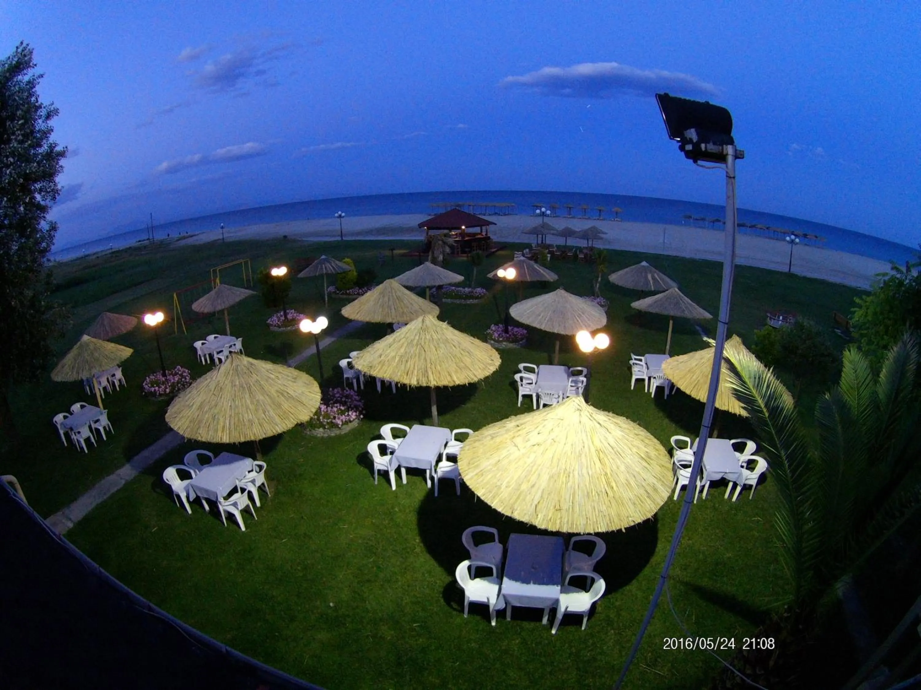 Restaurant/places to eat in Hotel Akrogiali