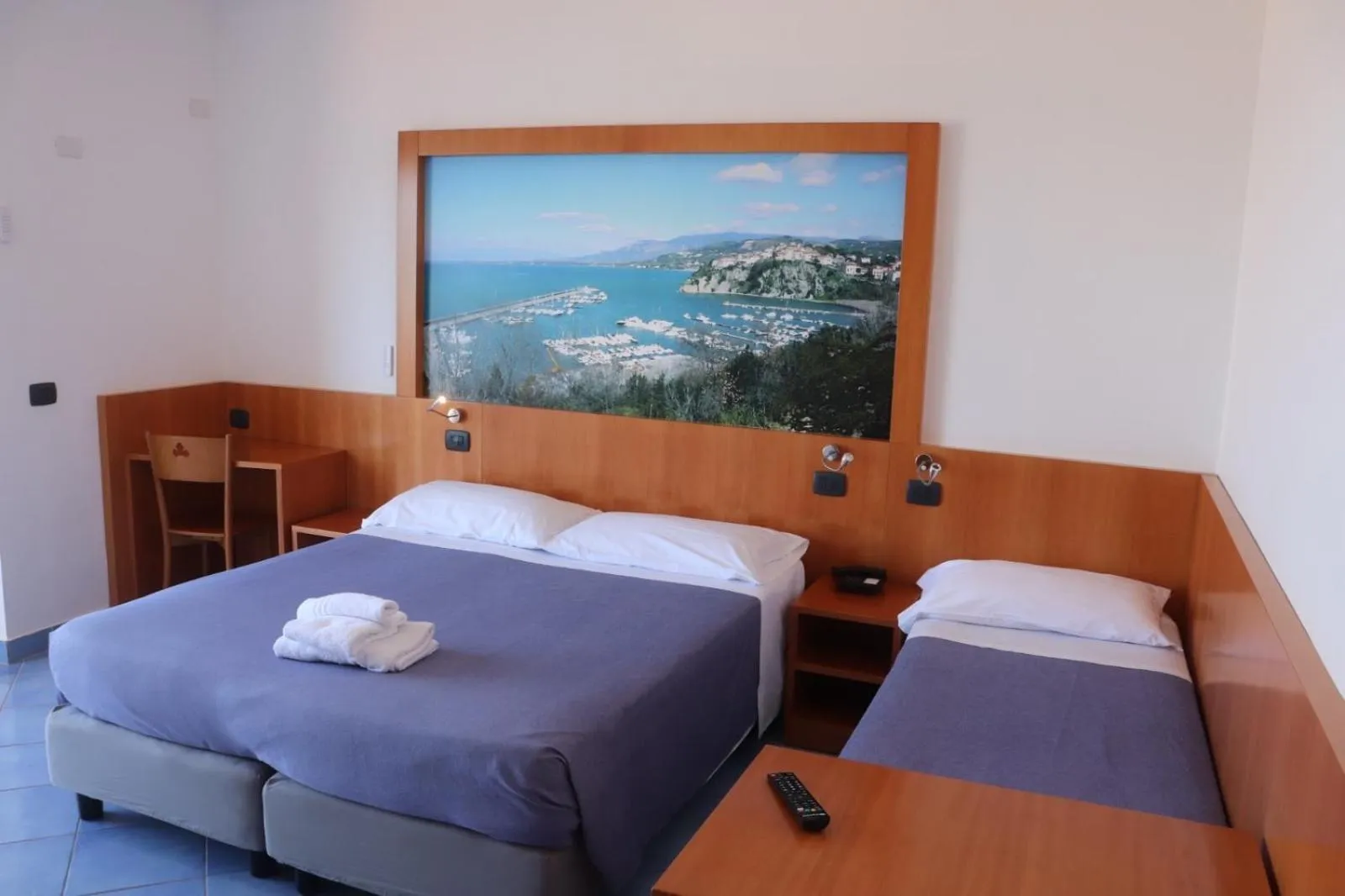 Bed in Hotel Residence La Darsena