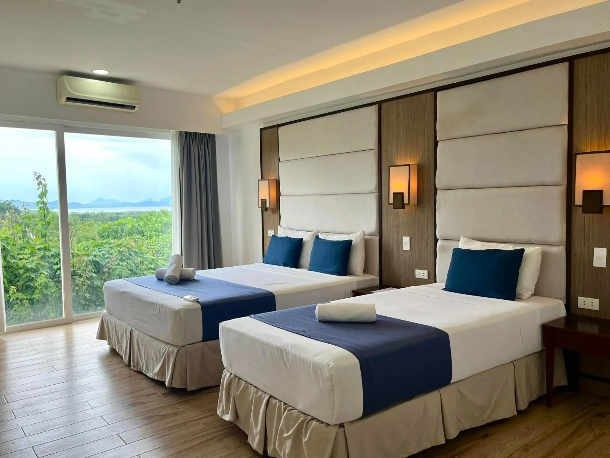 Bed in Panja Resort Palawan