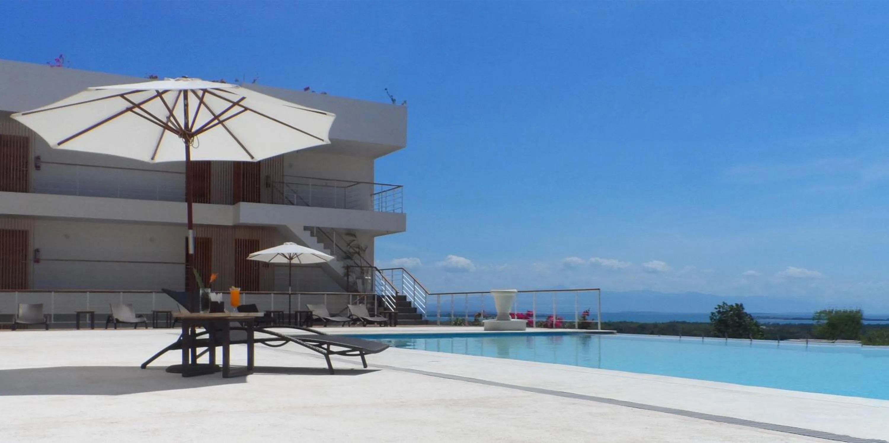 Swimming pool in Panja Resort Palawan