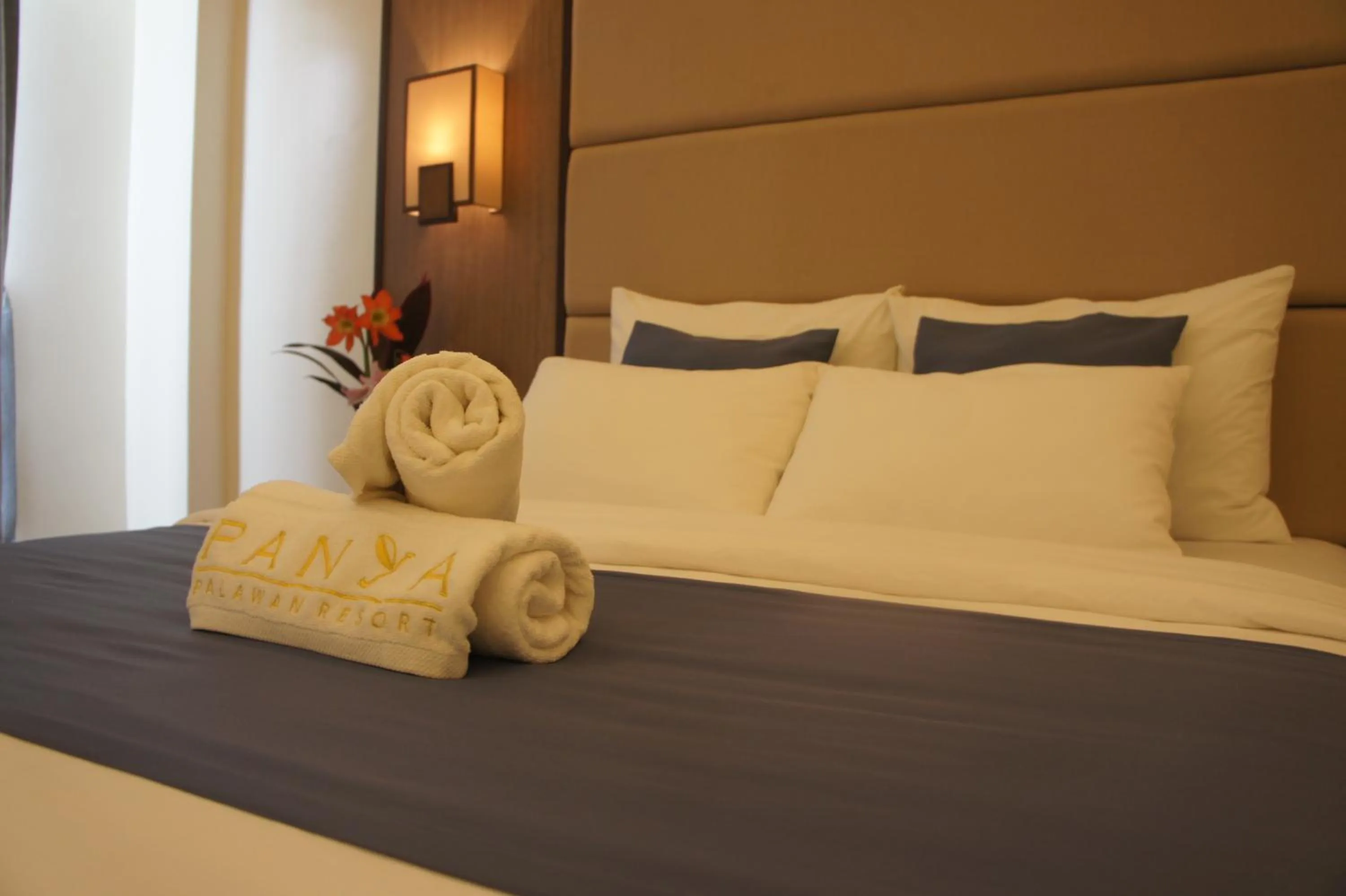 Bed in Panja Resort Palawan