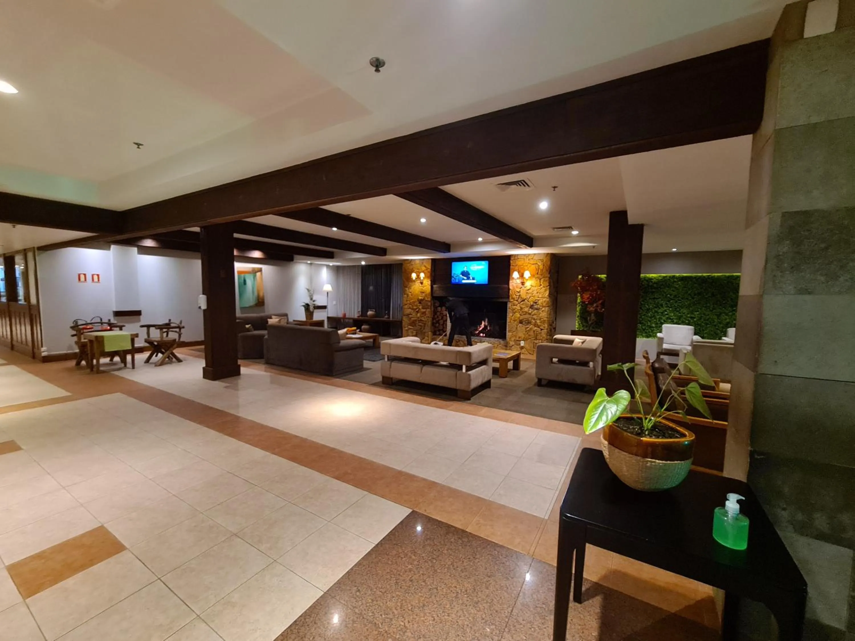 Lobby or reception in Sky Borges Hotel Alpenhaus - Gramado