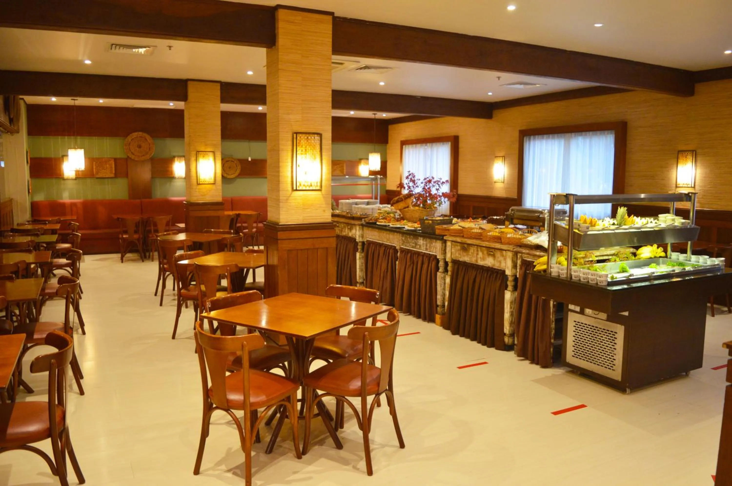 Breakfast in Sky Borges Hotel Alpenhaus - Gramado