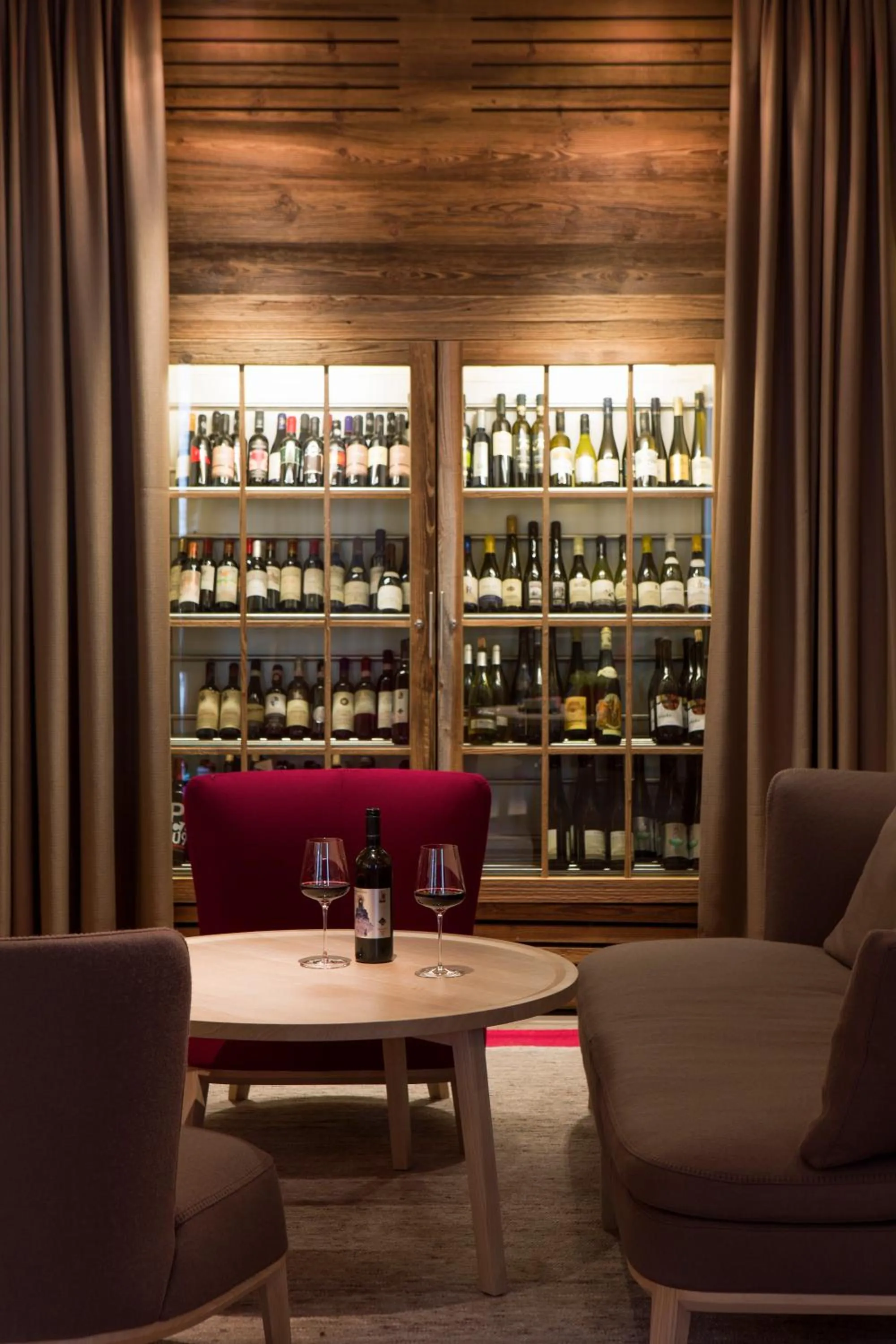 Lounge or bar in Genießerhotel Döllerer