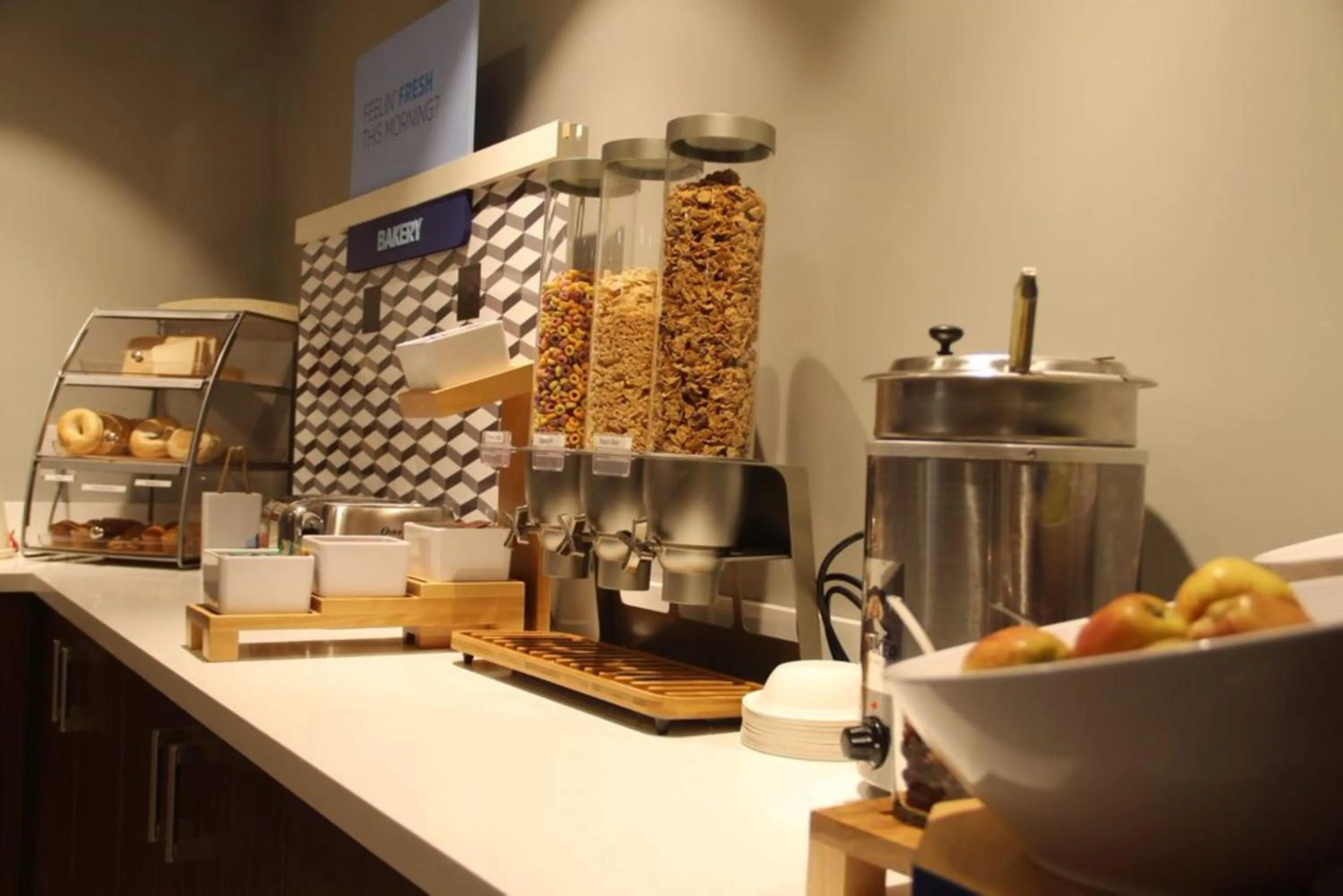 Breakfast in Holiday Inn Express & Suites Huntsville by IHG