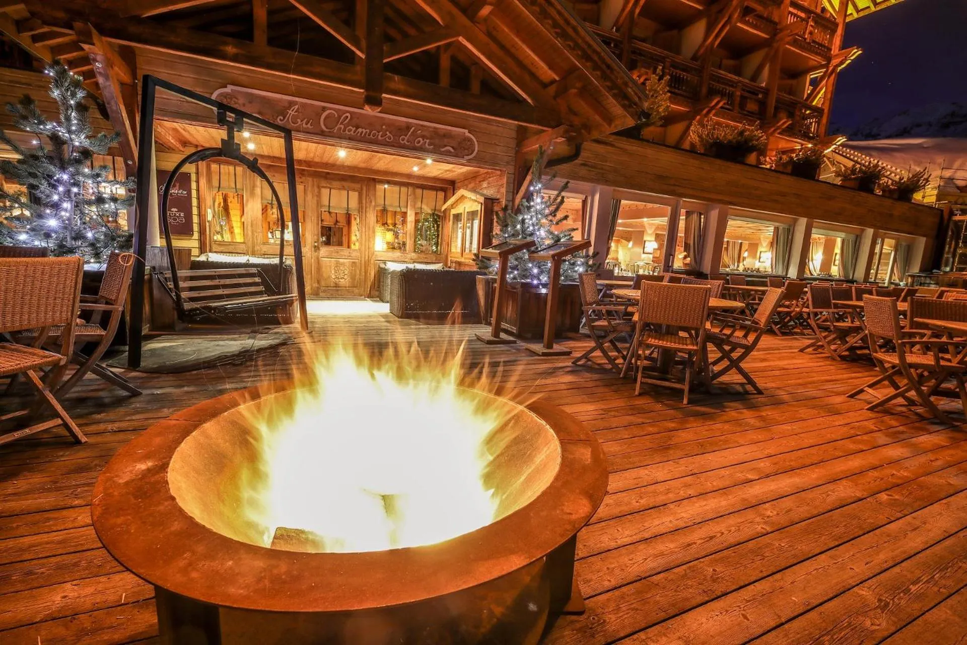 Facade/entrance in Hôtel Au Chamois d'Or by Les Etincelles