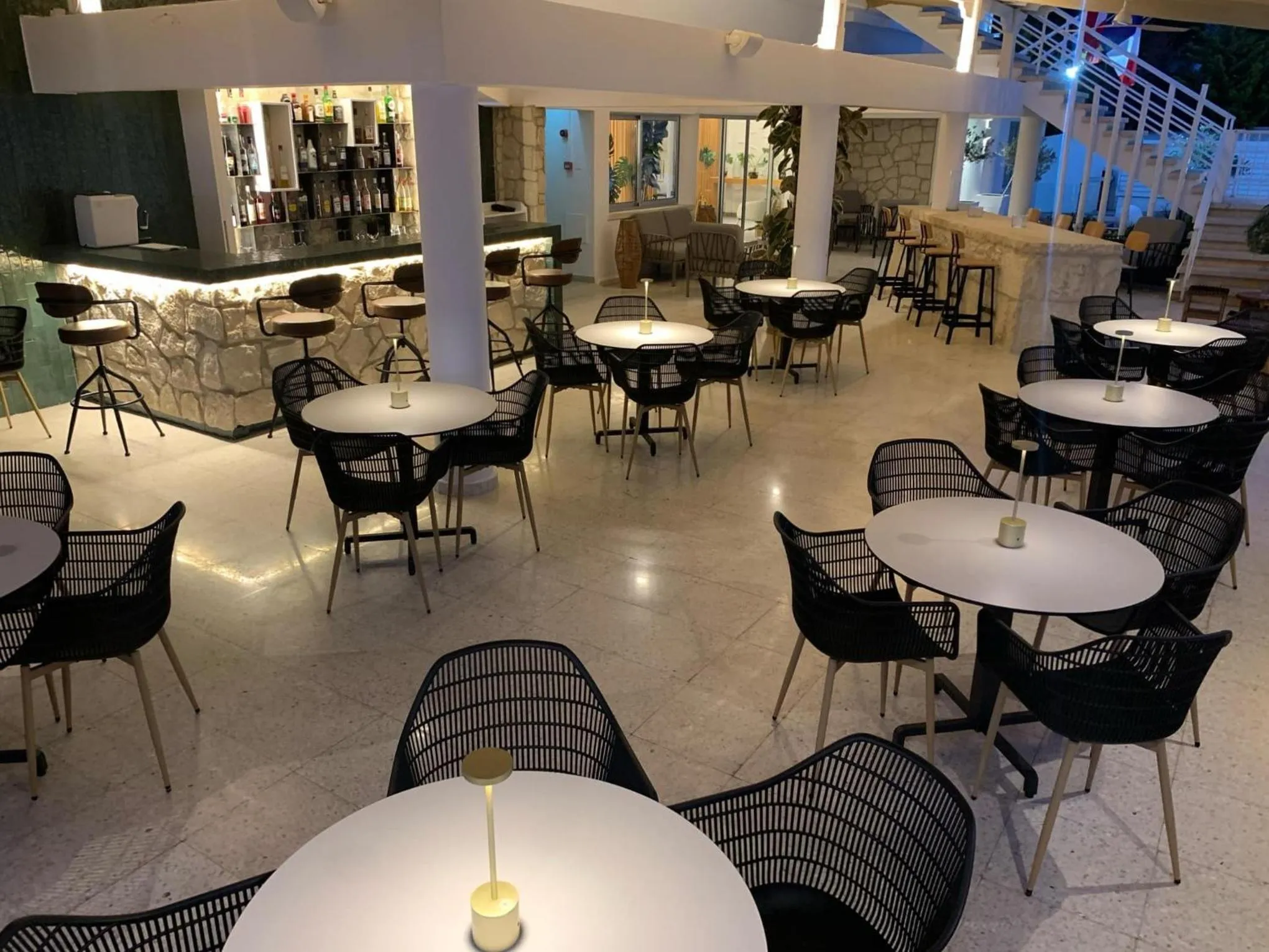 Restaurant/places to eat in Vrachia Beach Hotel & Suites - Adults Only