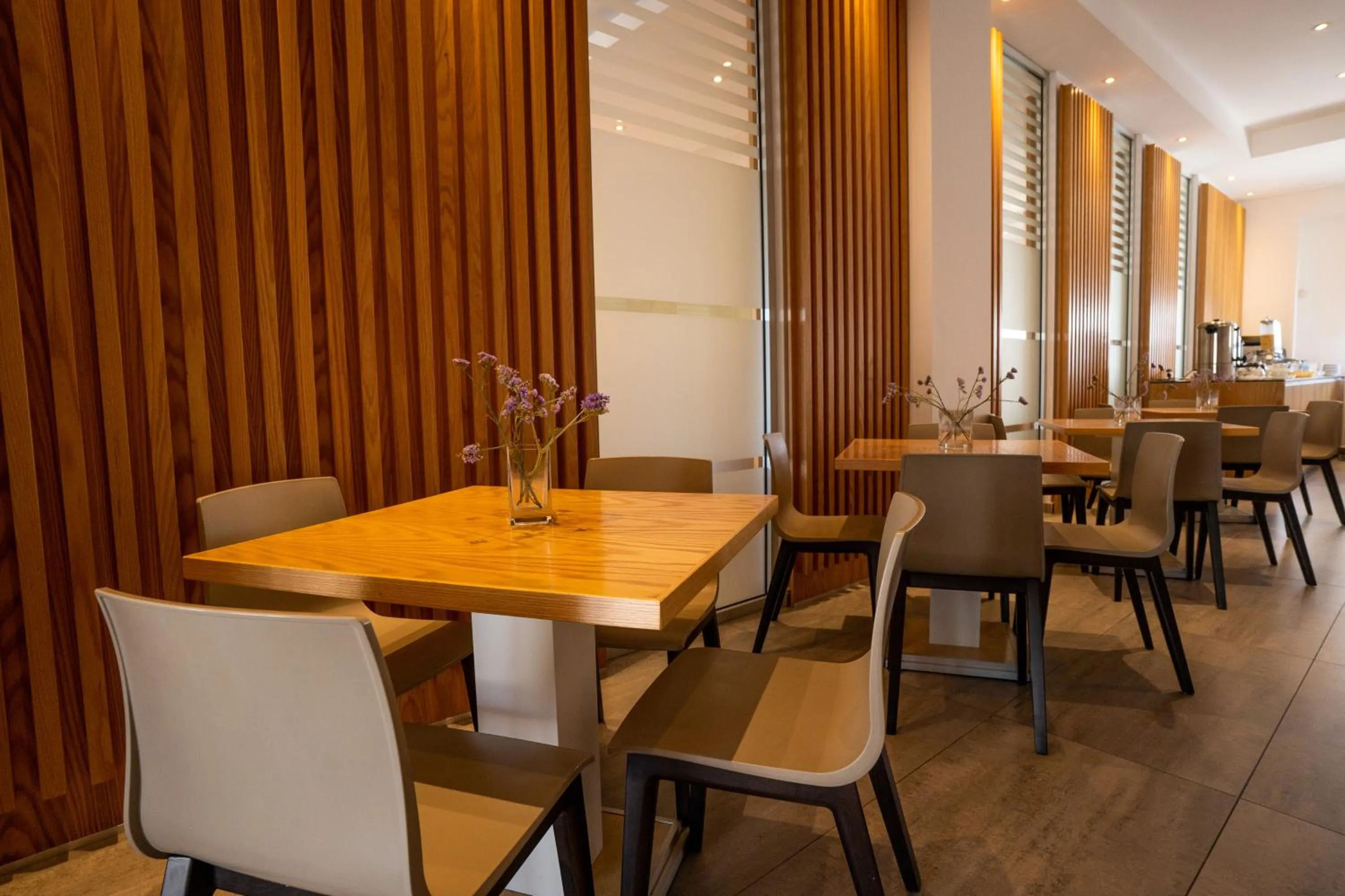 Dining area in Vrachia Beach Hotel & Suites - Adults Only