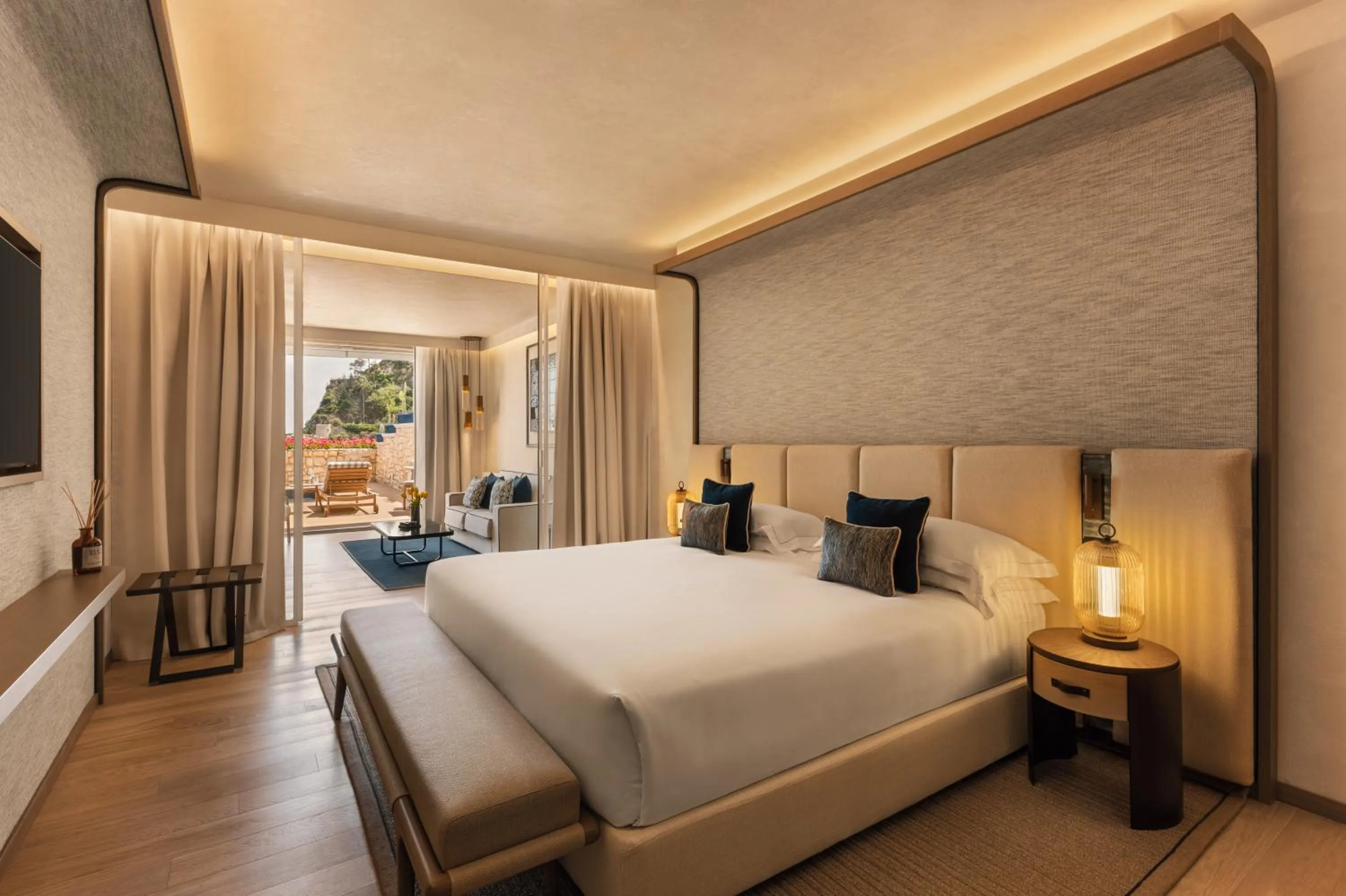 Bed in Mazzarò Sea Palace - The Leading Hotels of the World