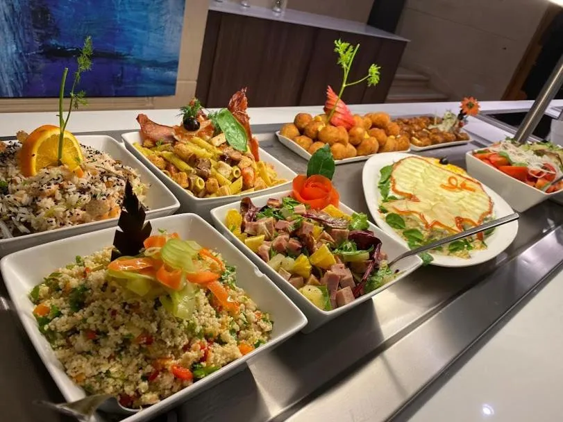 Food in Hotel Kennedy Nova