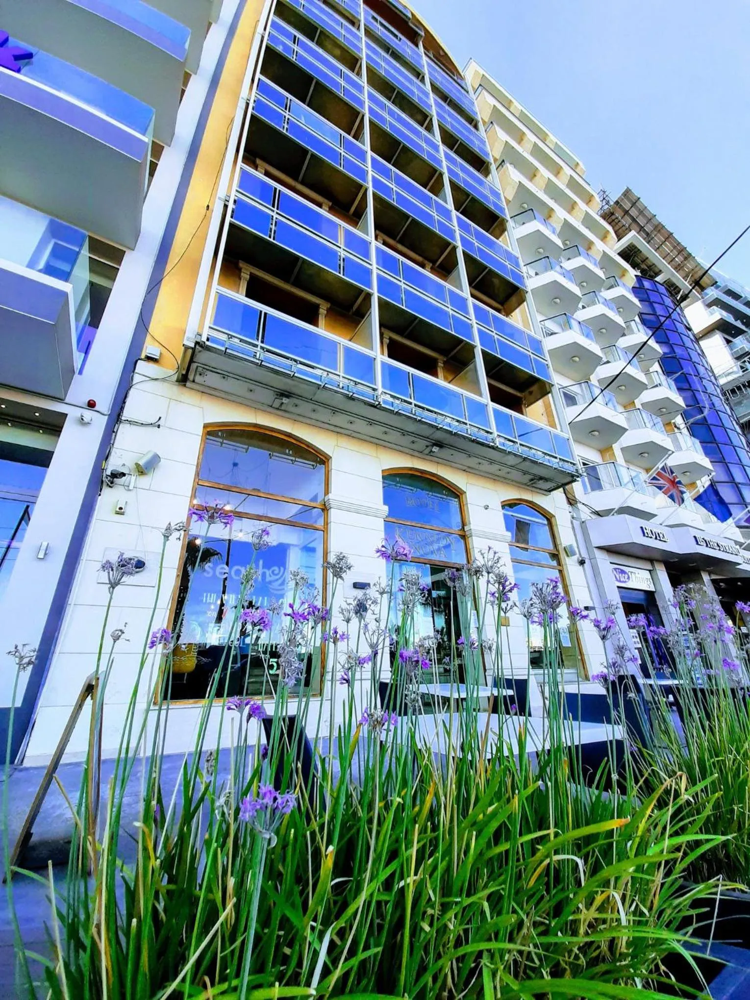 Property building in Hotel Kennedy Nova