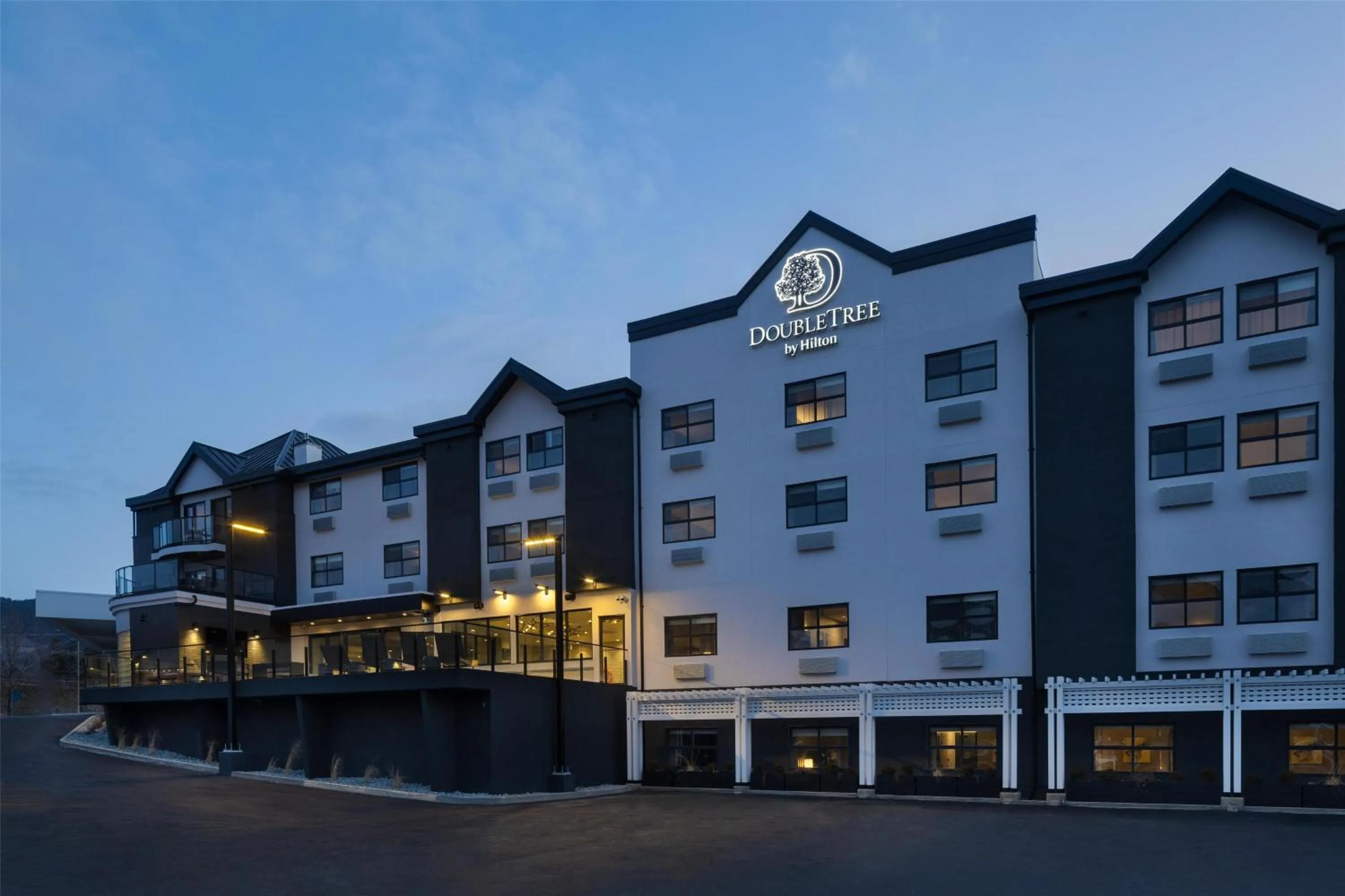 Property building in Doubletree By Hilton West Kelowna