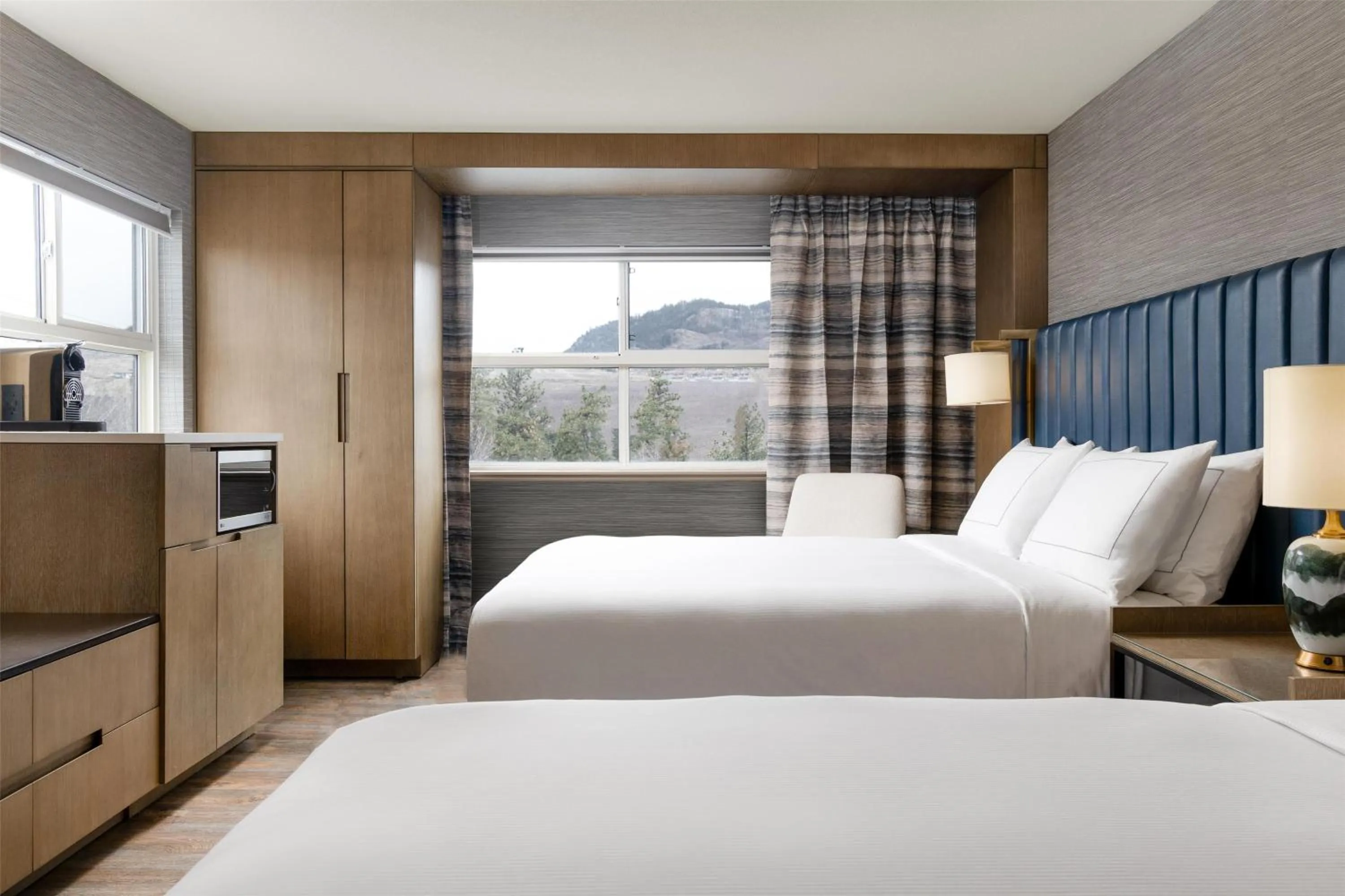 Bed in Doubletree By Hilton West Kelowna