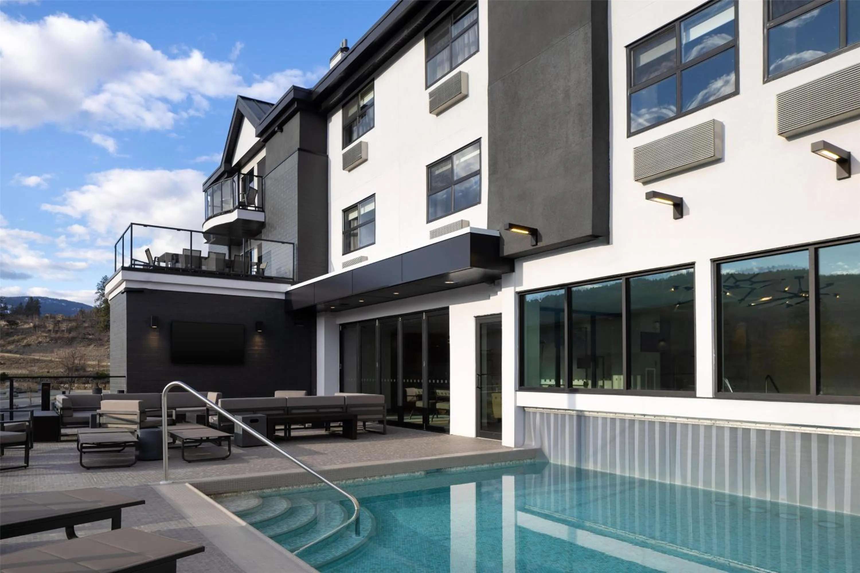 Pool view in Doubletree By Hilton West Kelowna