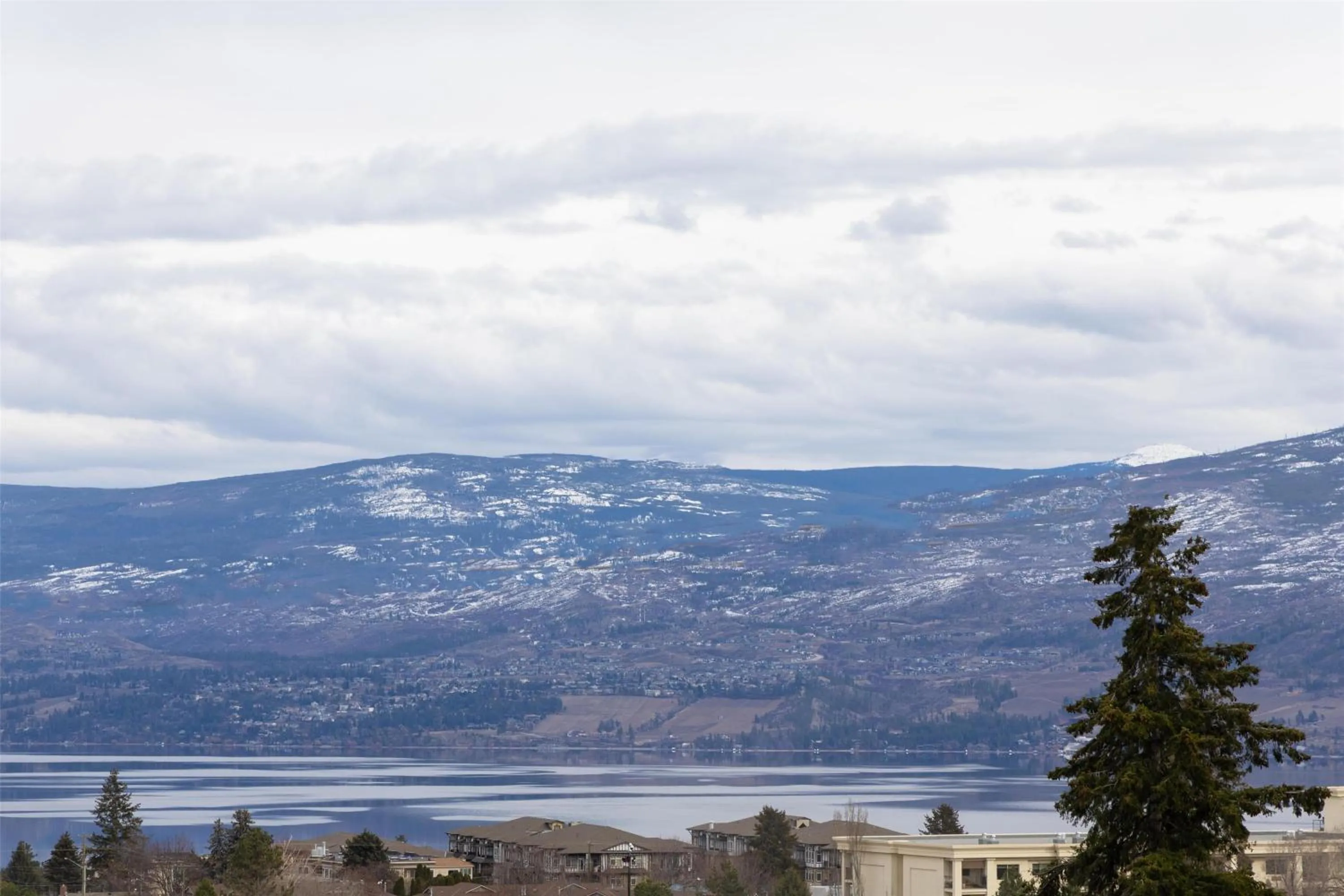 Lake view in Doubletree By Hilton West Kelowna
