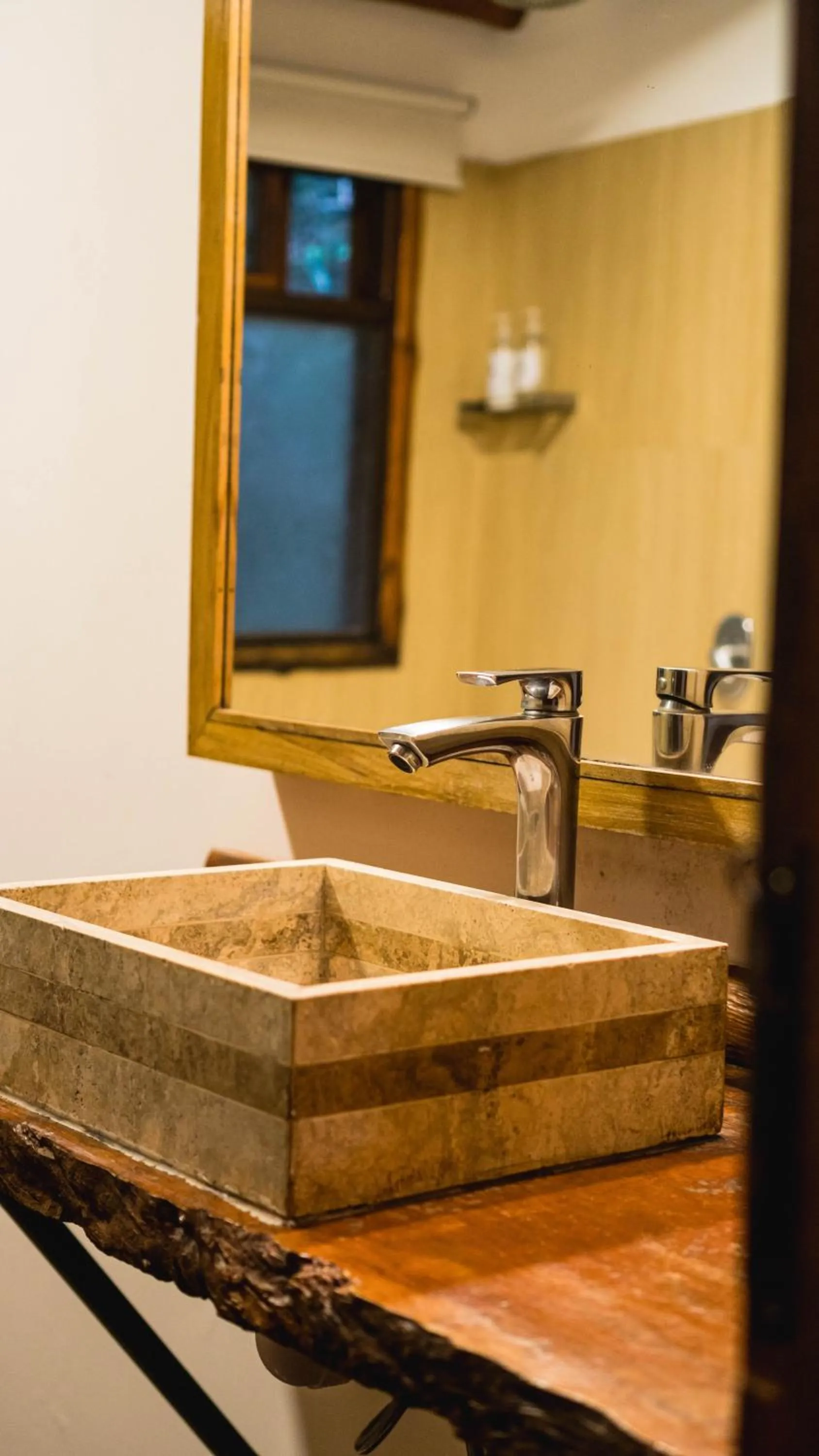 Bathroom in La Aldea De La Selva Lodge