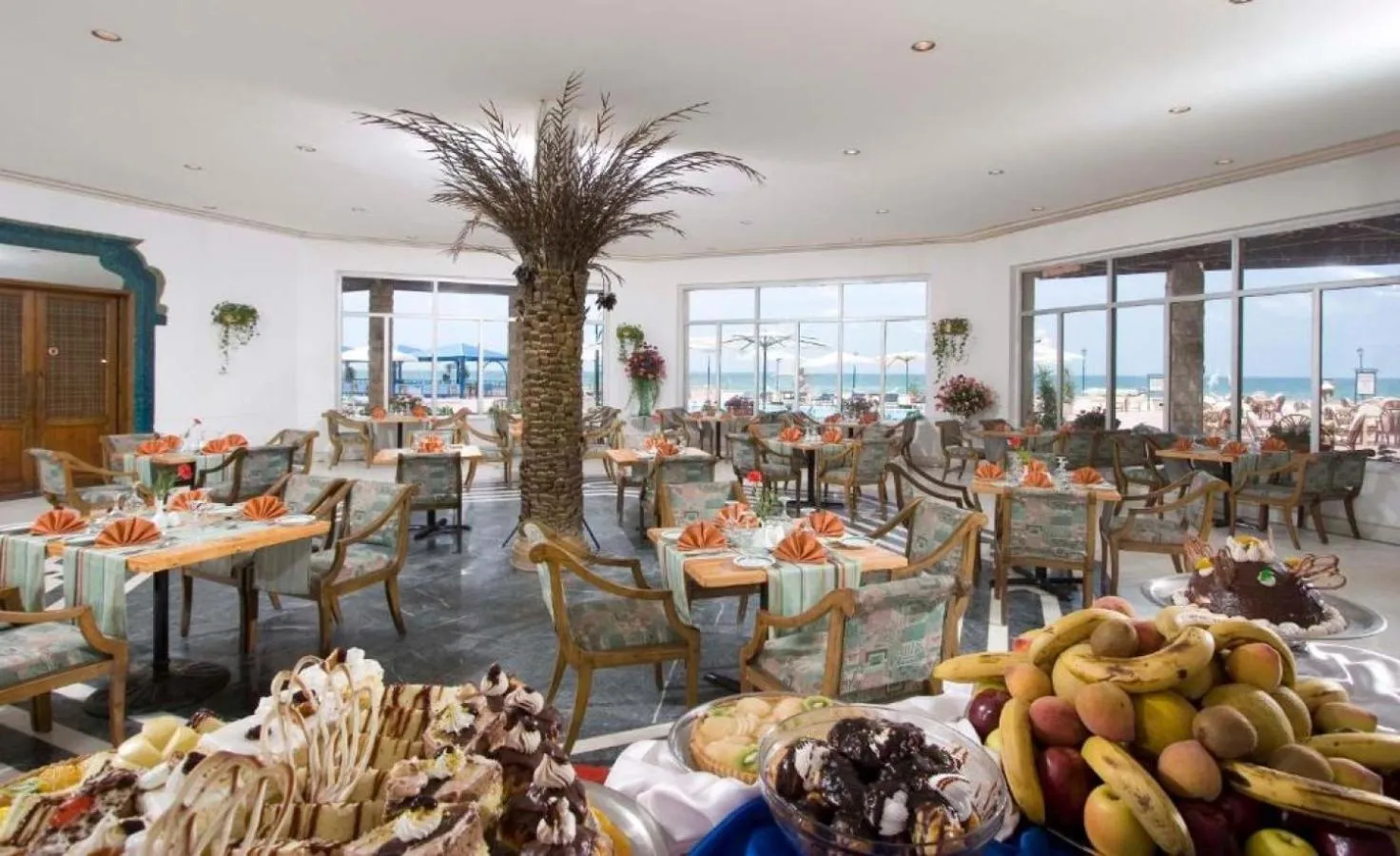 Restaurant/places to eat in Retac El Arish