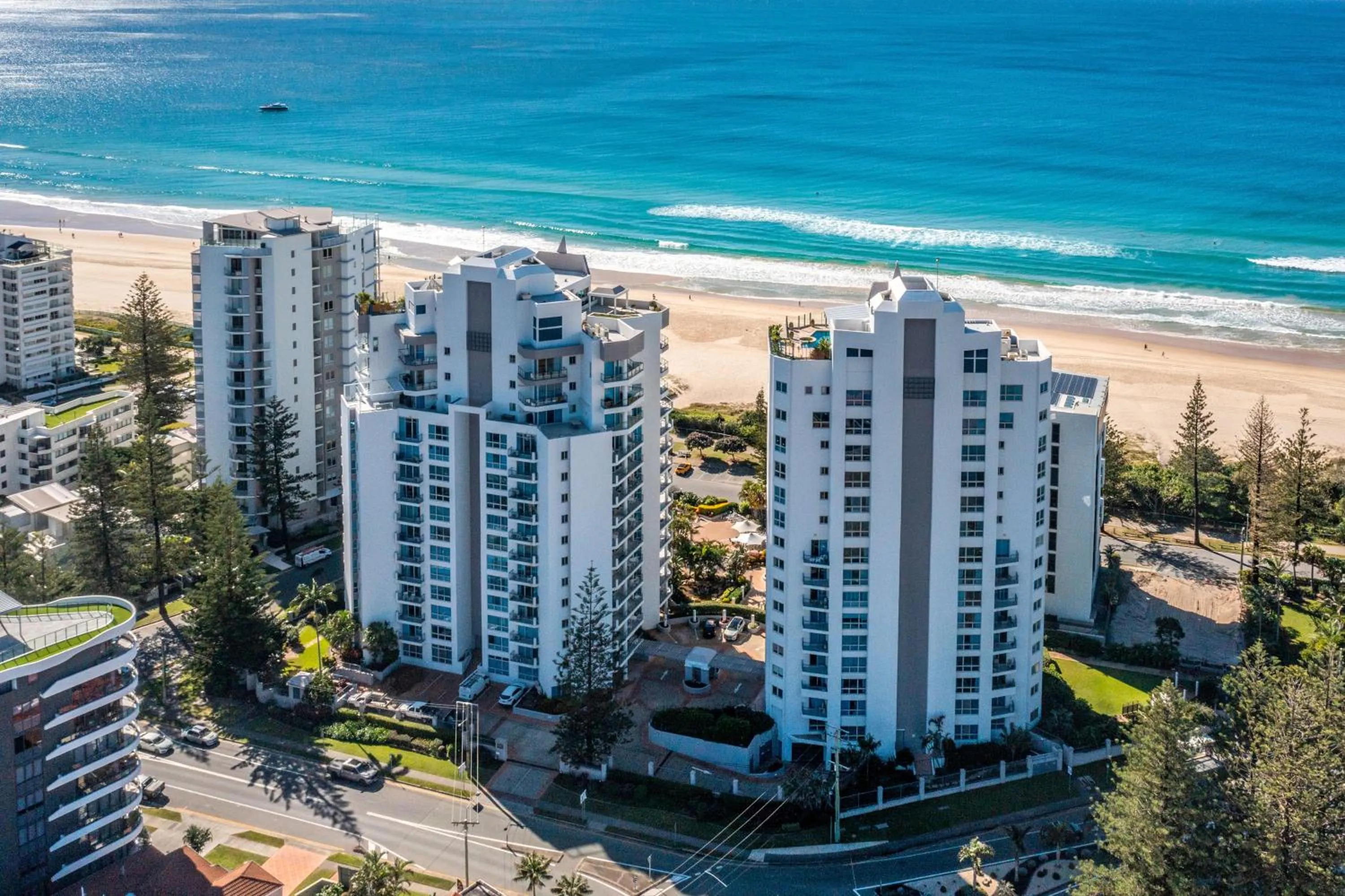Property building in Oceana On Broadbeach