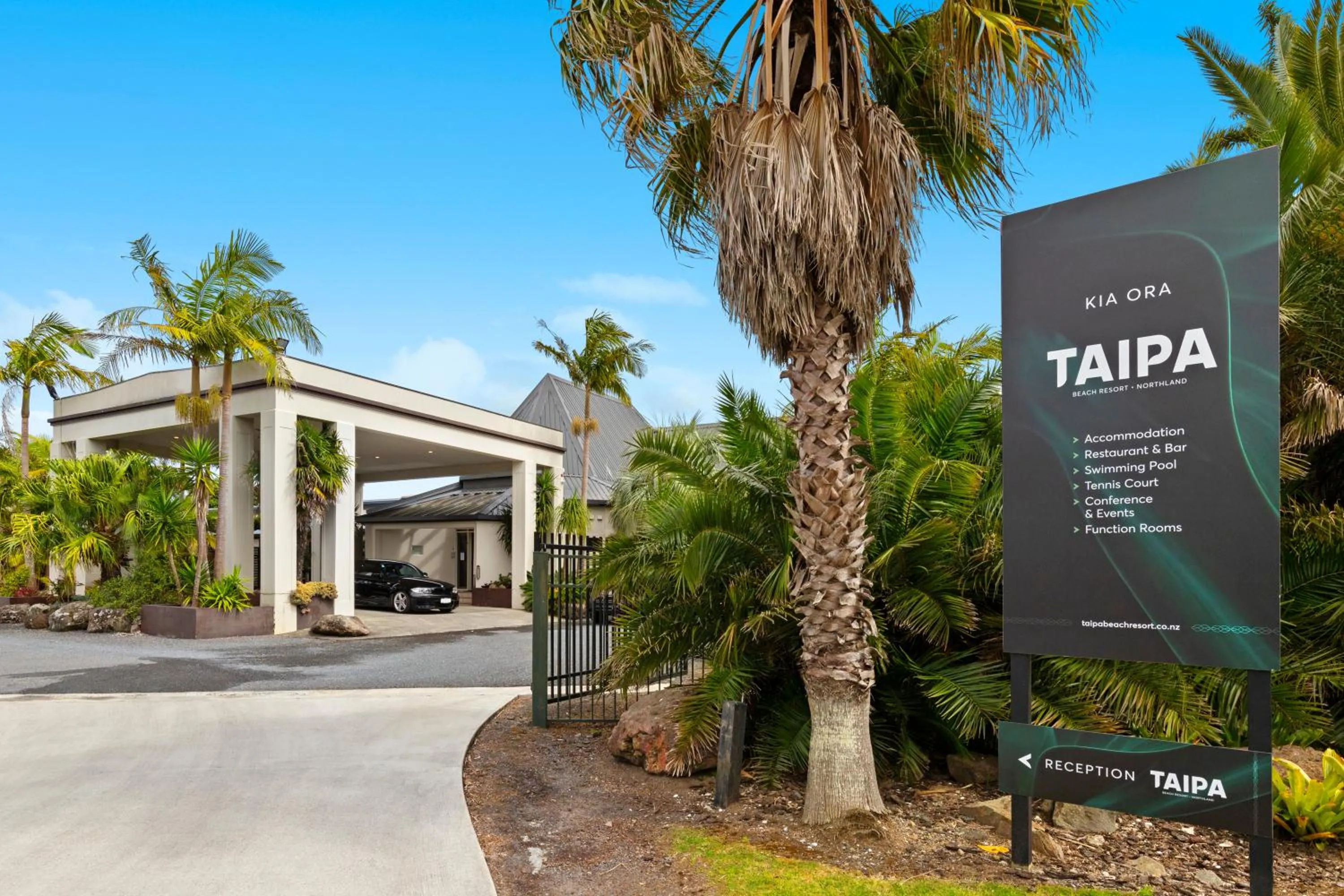 Facade/entrance in Taipa Beach Resort