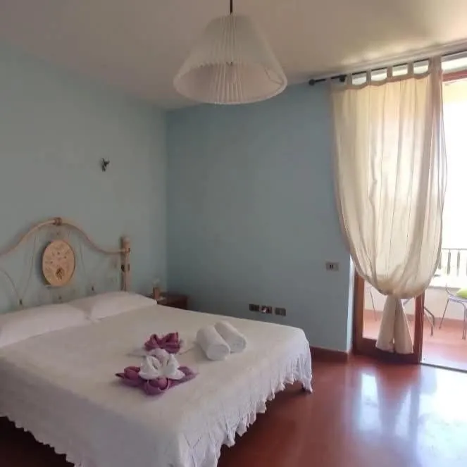 Double Room with Balcony - single occupancy in Agriturismo Etico Le Grazie
