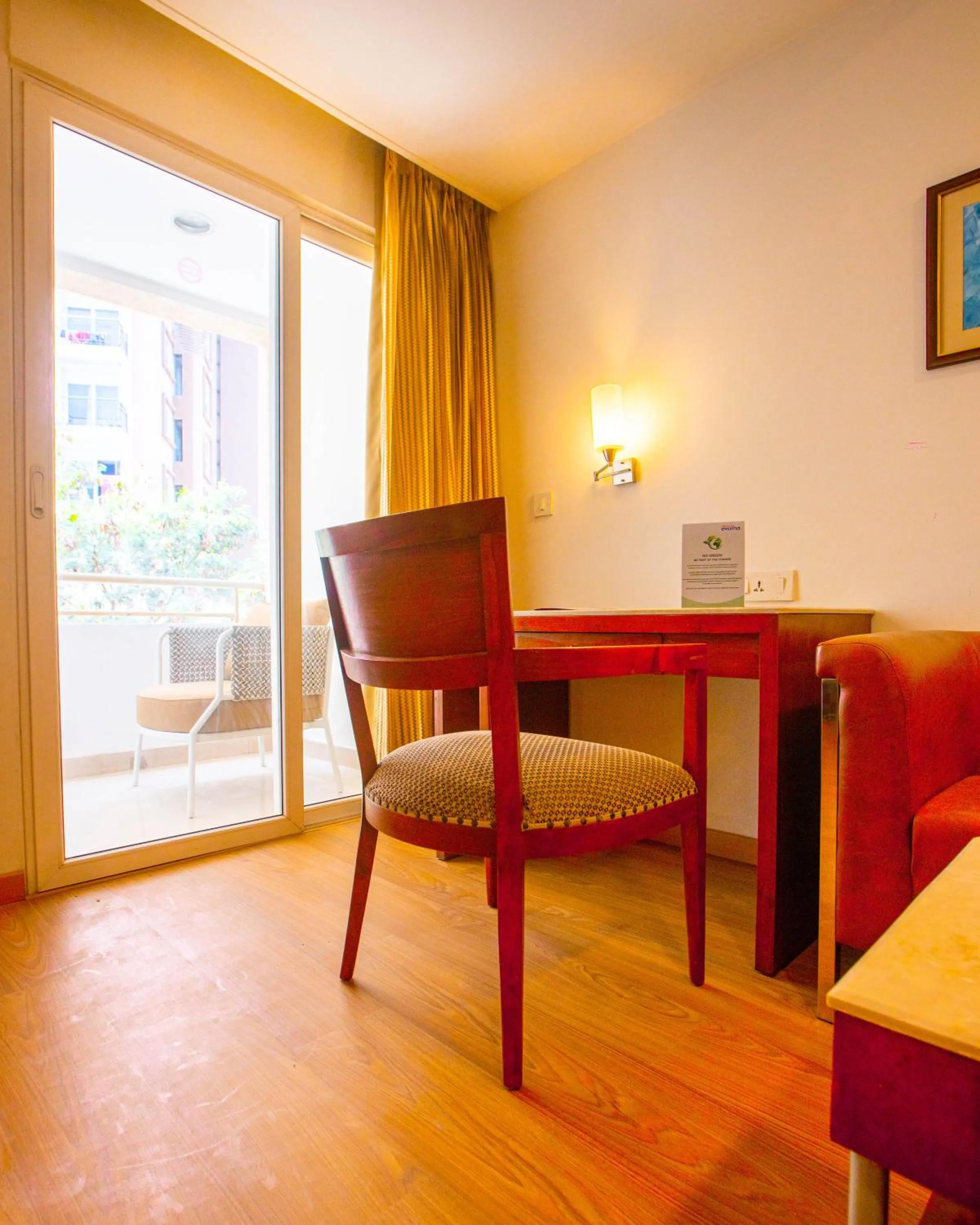 Seating area in Evoma