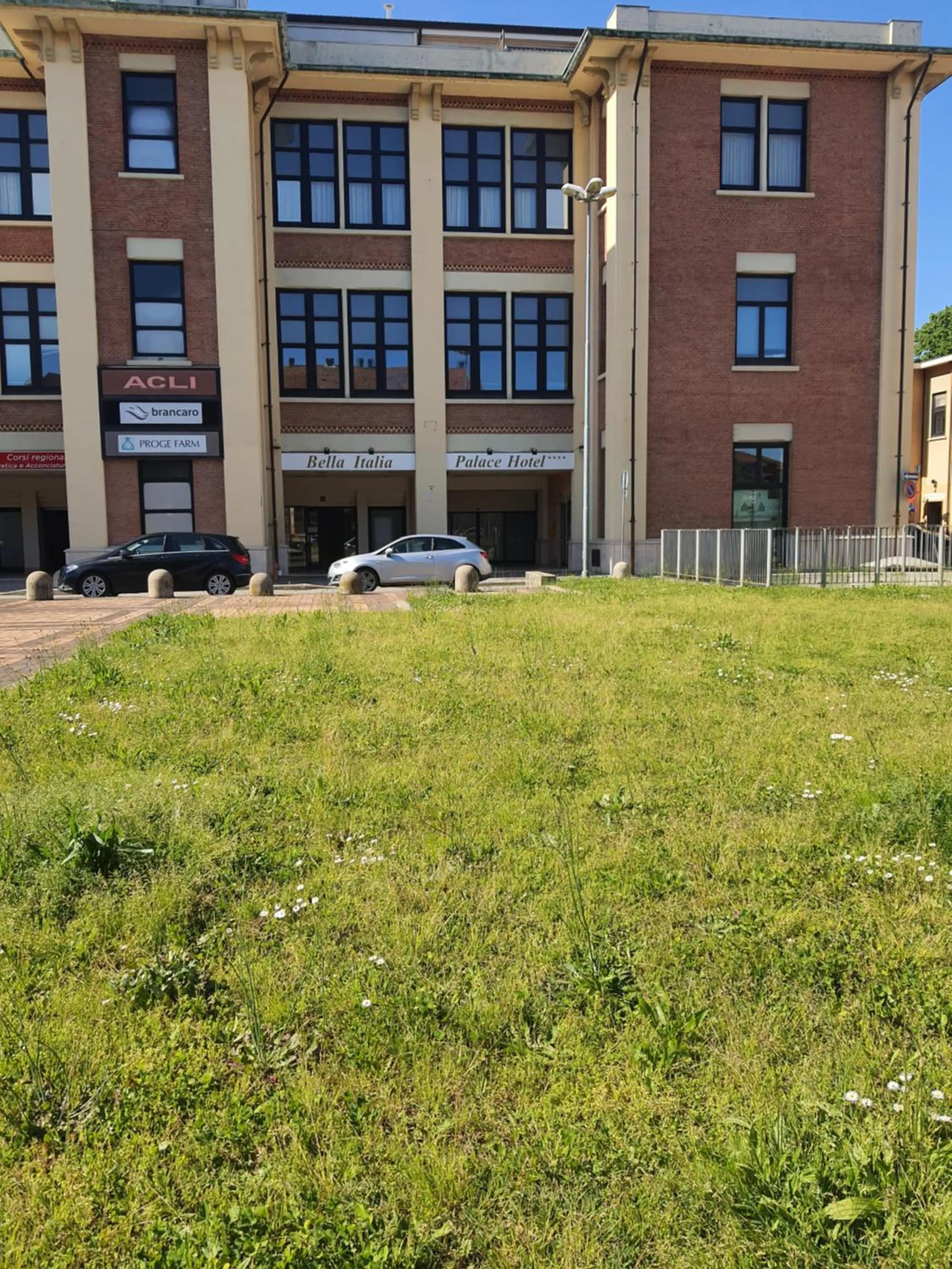 Property building in Bella Italia Palace Hotel