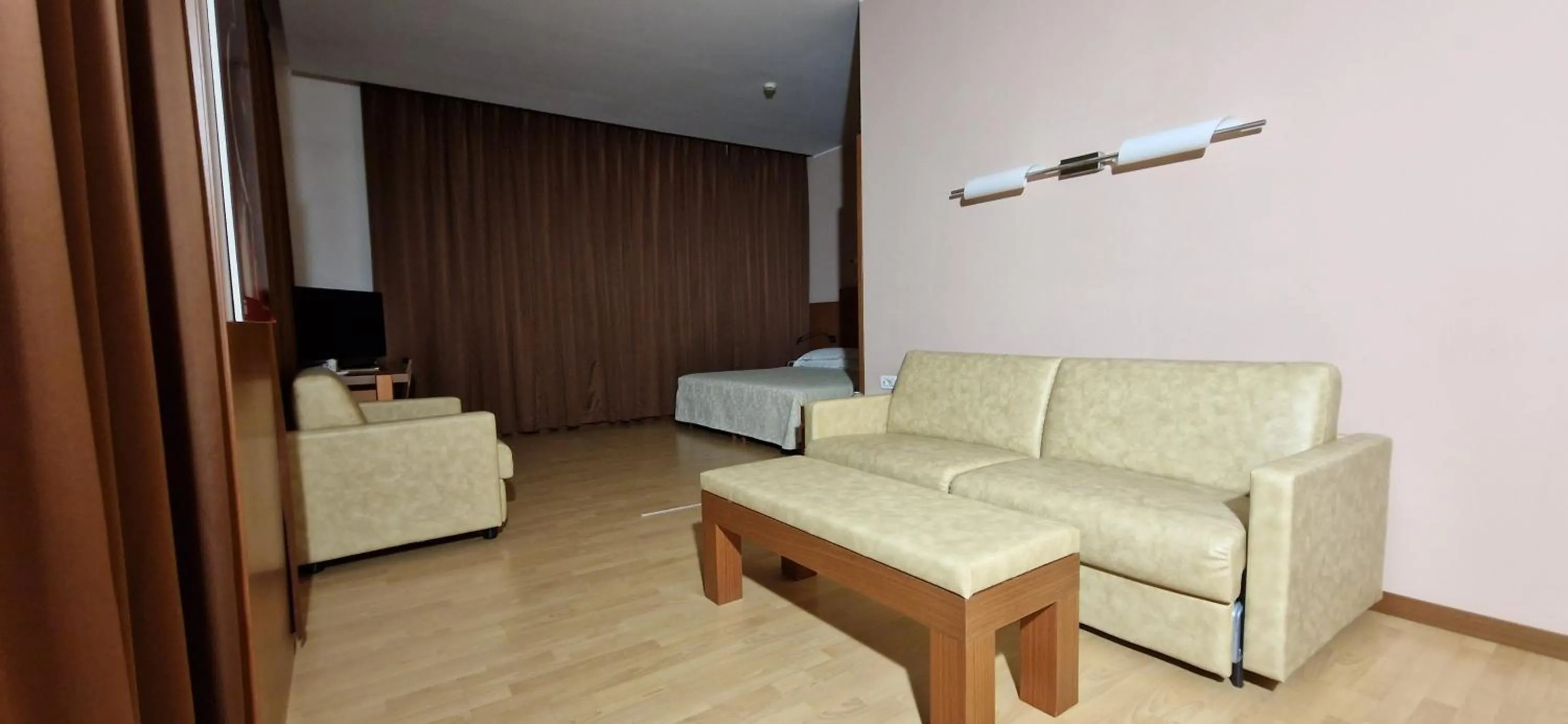 Seating area in Bella Italia Palace Hotel