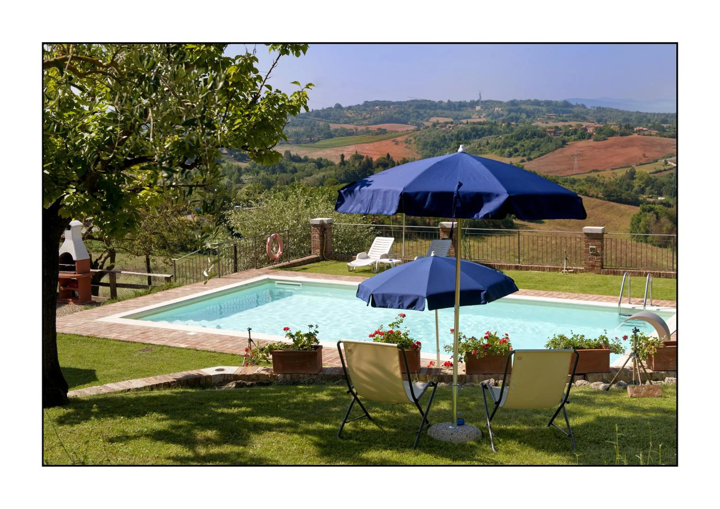 Garden view in B&B Casale Virgili