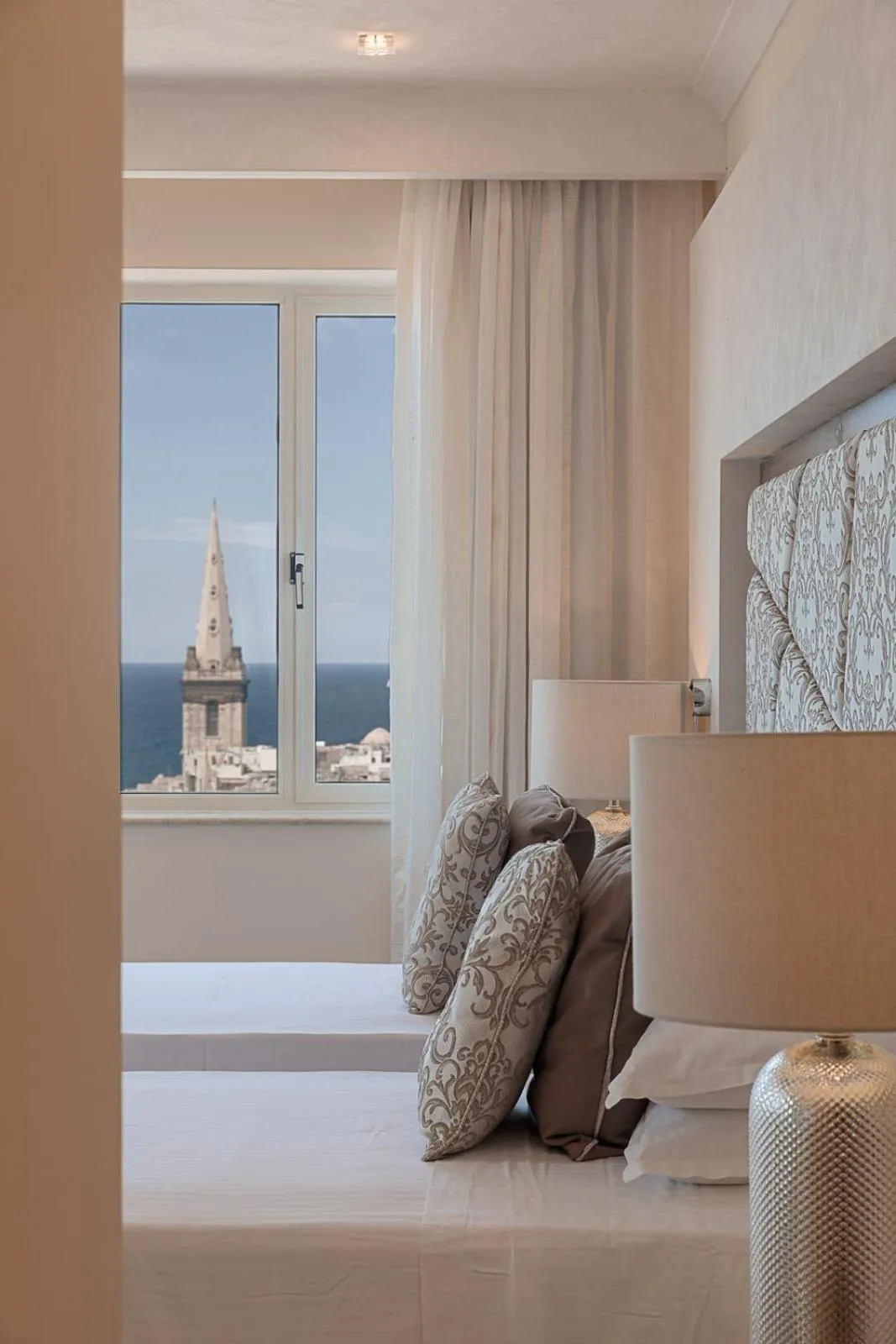 Decorative detail, Bed in Osborne Hotel