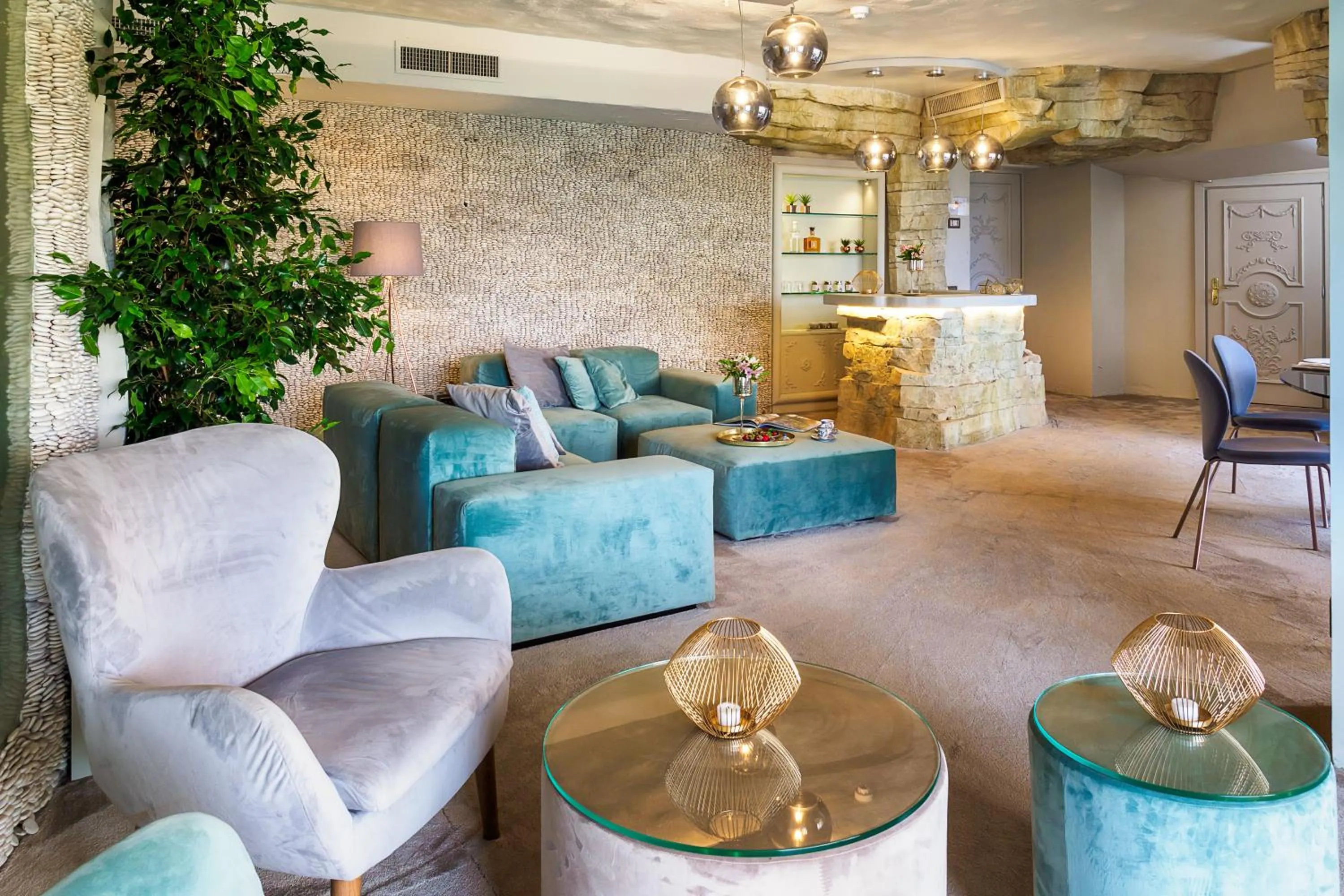 Living room in Atlantis Bay - The Leading Hotels of the World