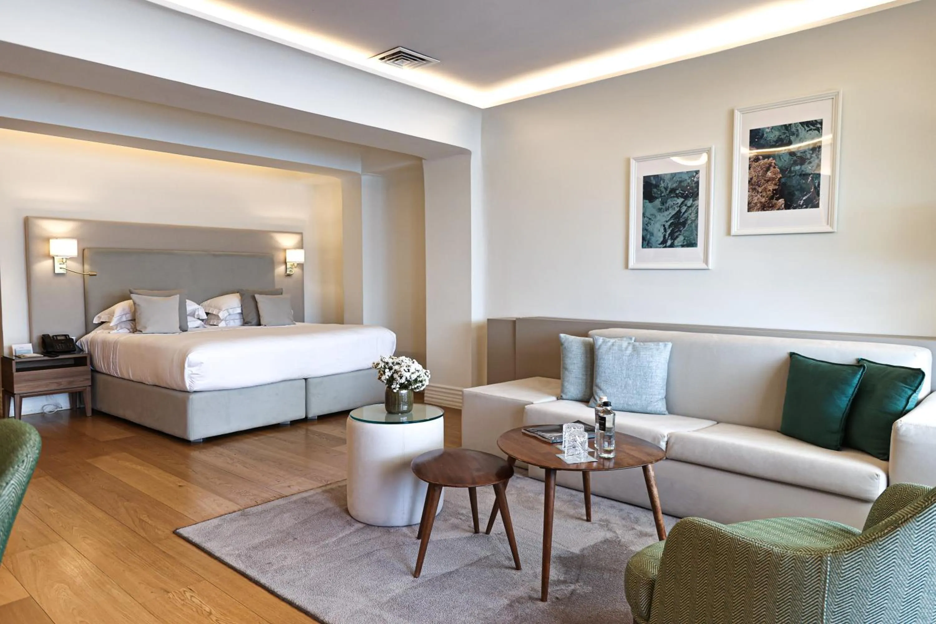 Bed in Atlantis Bay - The Leading Hotels of the World